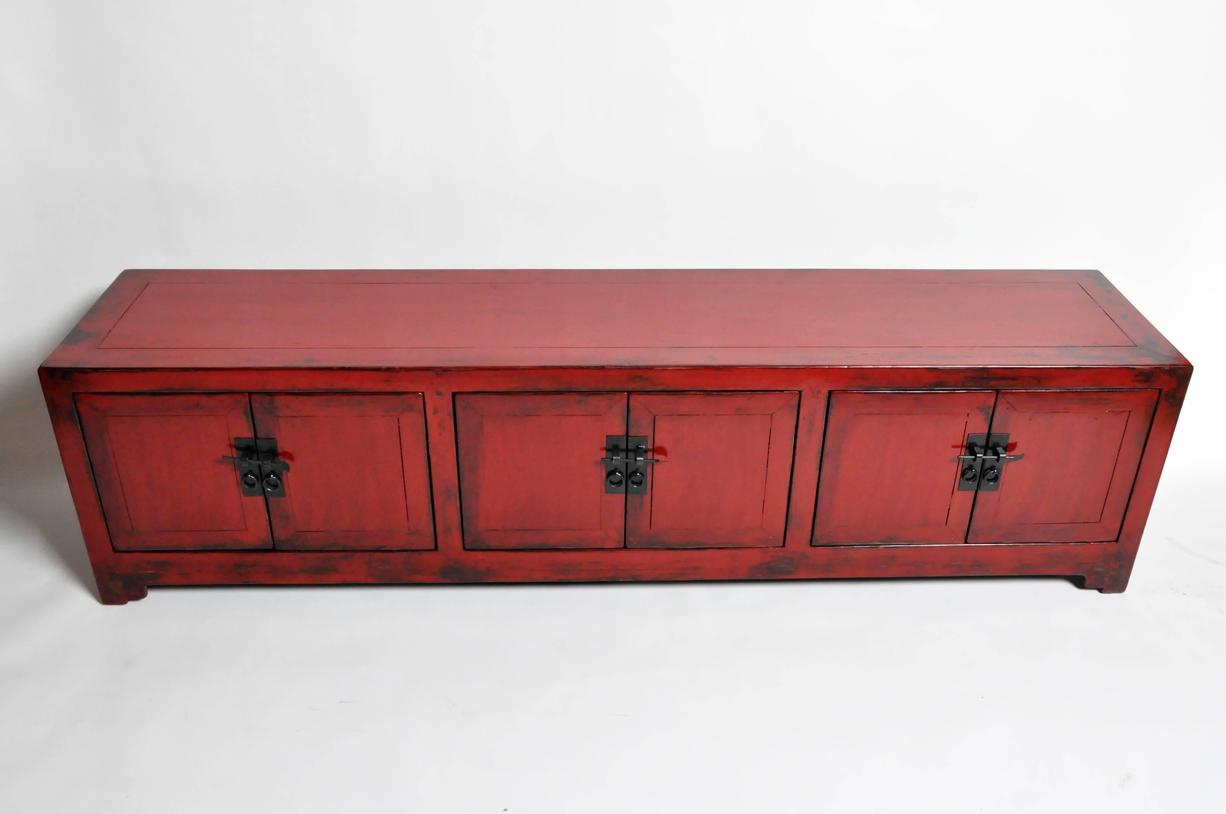 Red Lacquered Chinese Low Chest with Three Shelves 1