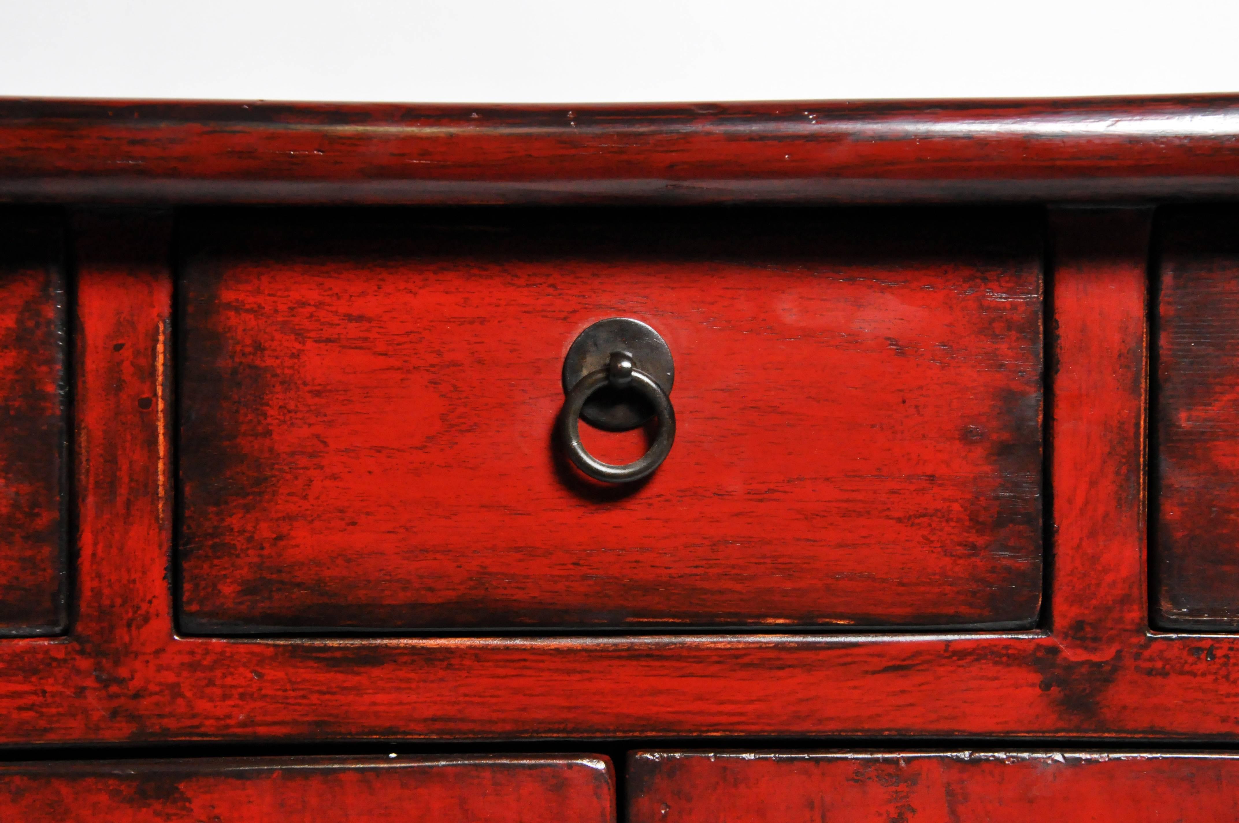 Red-Lacquered Chinese Oval Chest with Three Drawers and a Shelf 4