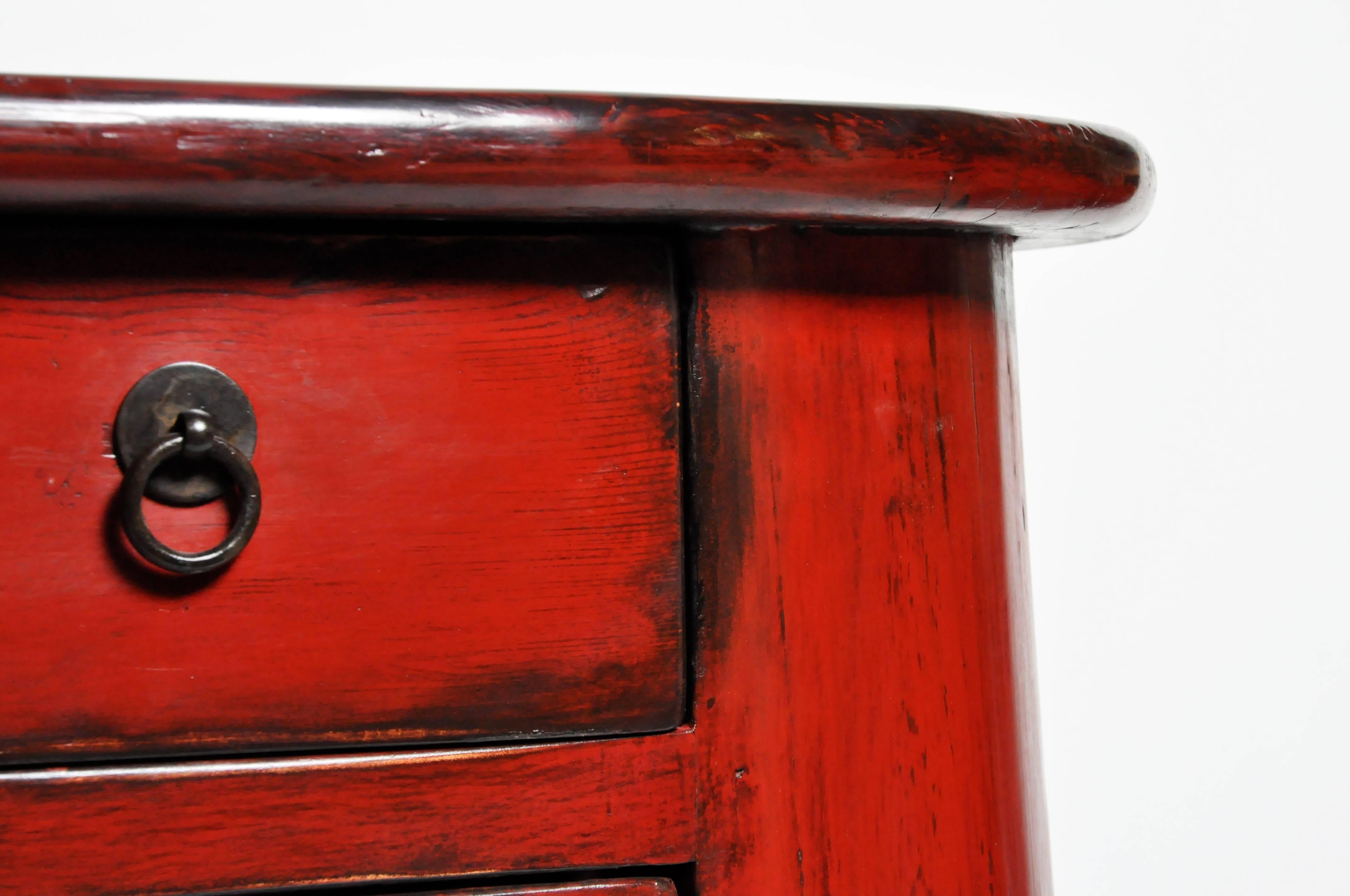 Red-Lacquered Chinese Oval Chest with Three Drawers and a Shelf 6