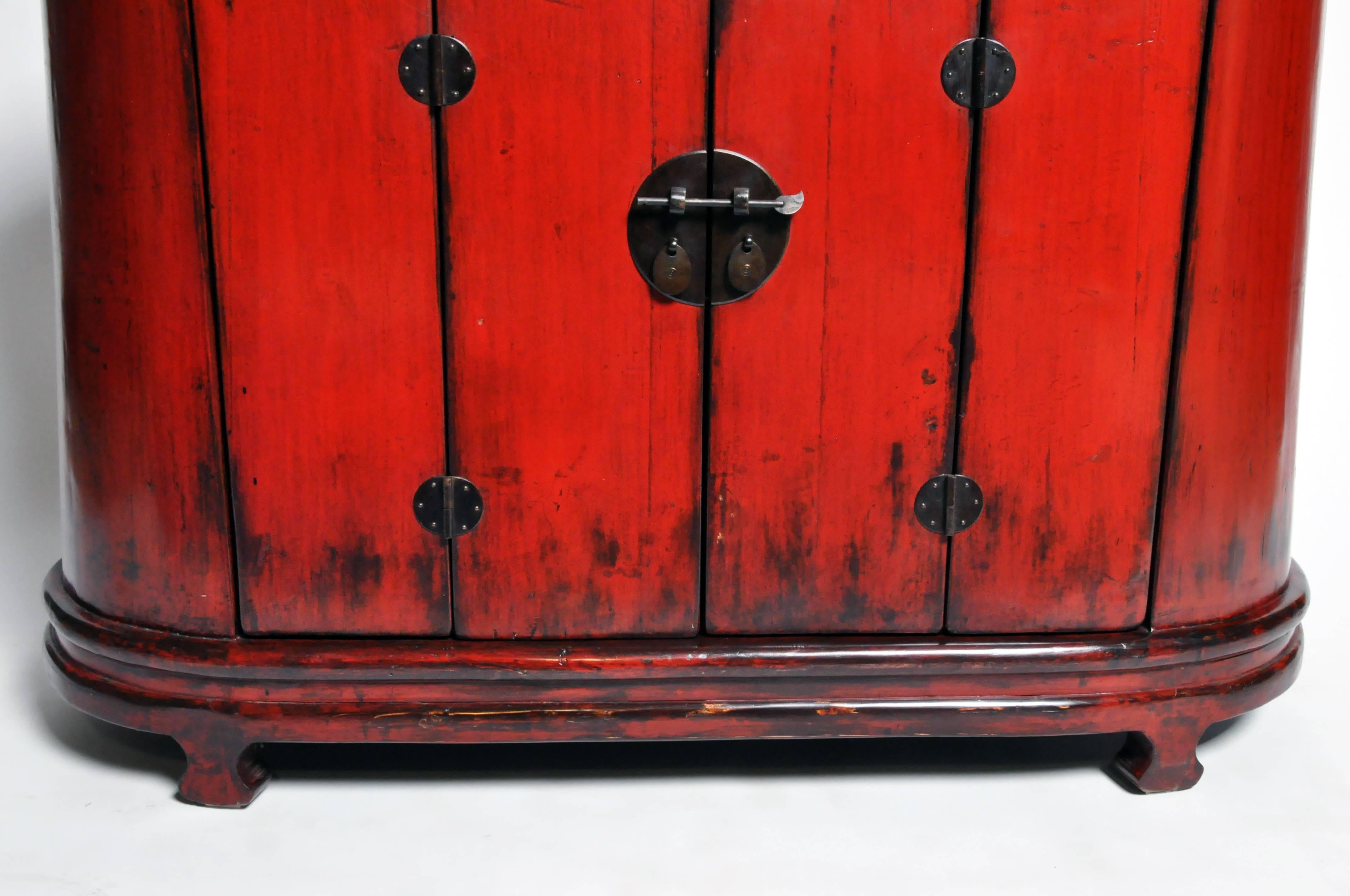 Elm Red-Lacquered Chinese Oval Chest with Three Drawers and a Shelf