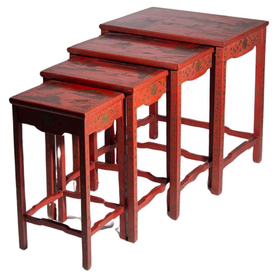 Chinesischer rot lackierter Quartetto-Tisch im Quartetto-Stil, 19.-20. Jahrhundert