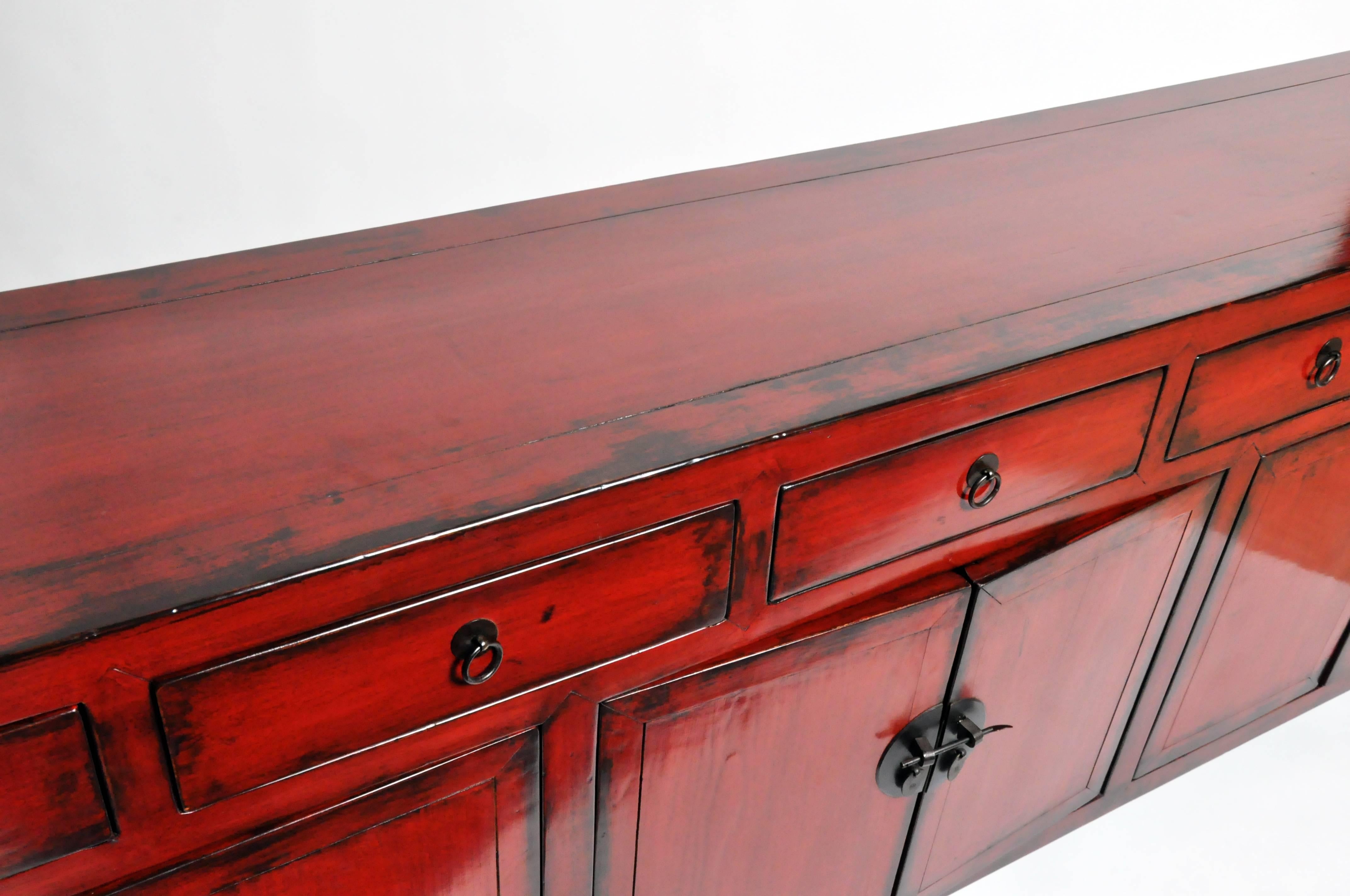 Red Lacquered Chinese Sideboard with Five Drawers and Three Shelves 10