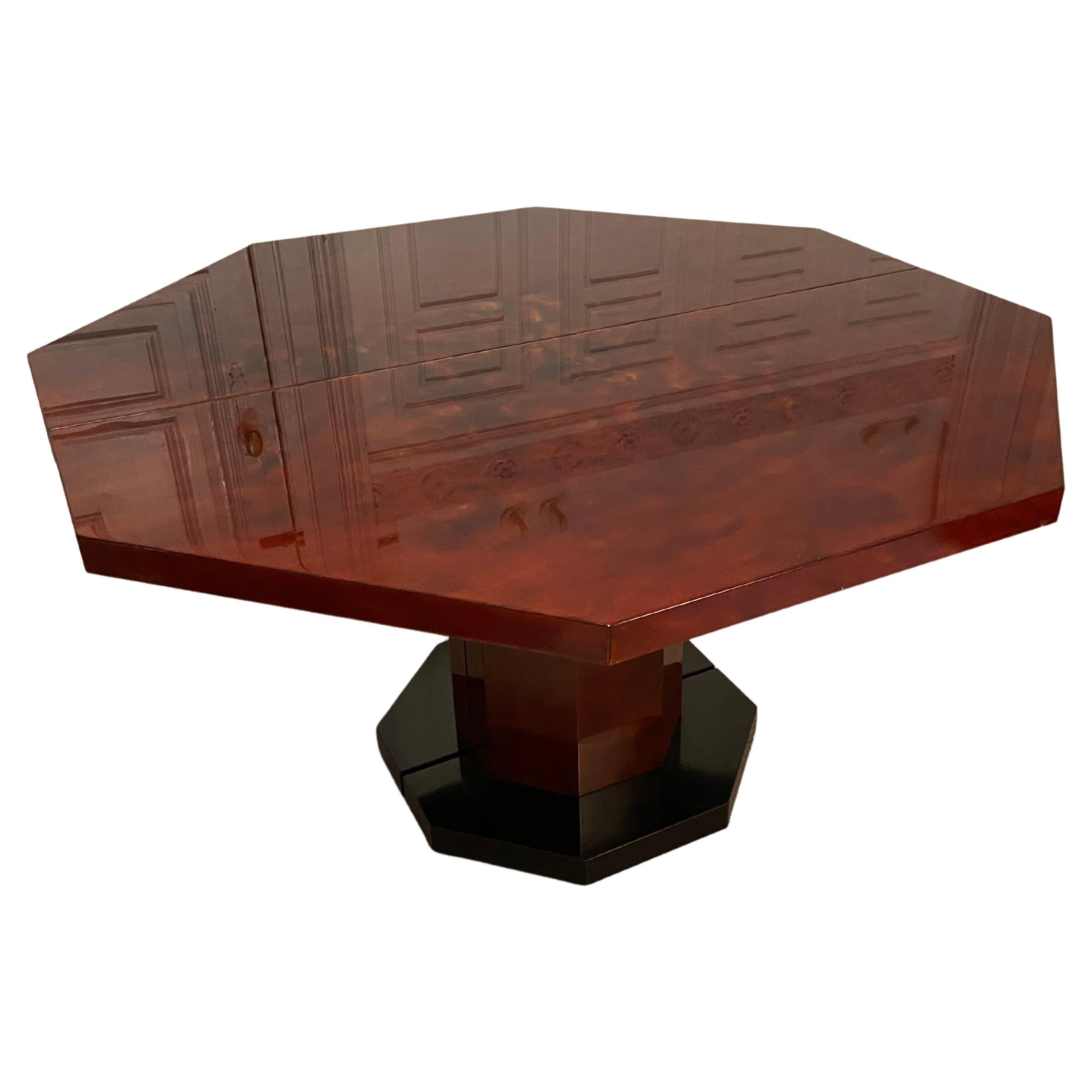 Red lacquered dining table and gold dust, 1970s For Sale