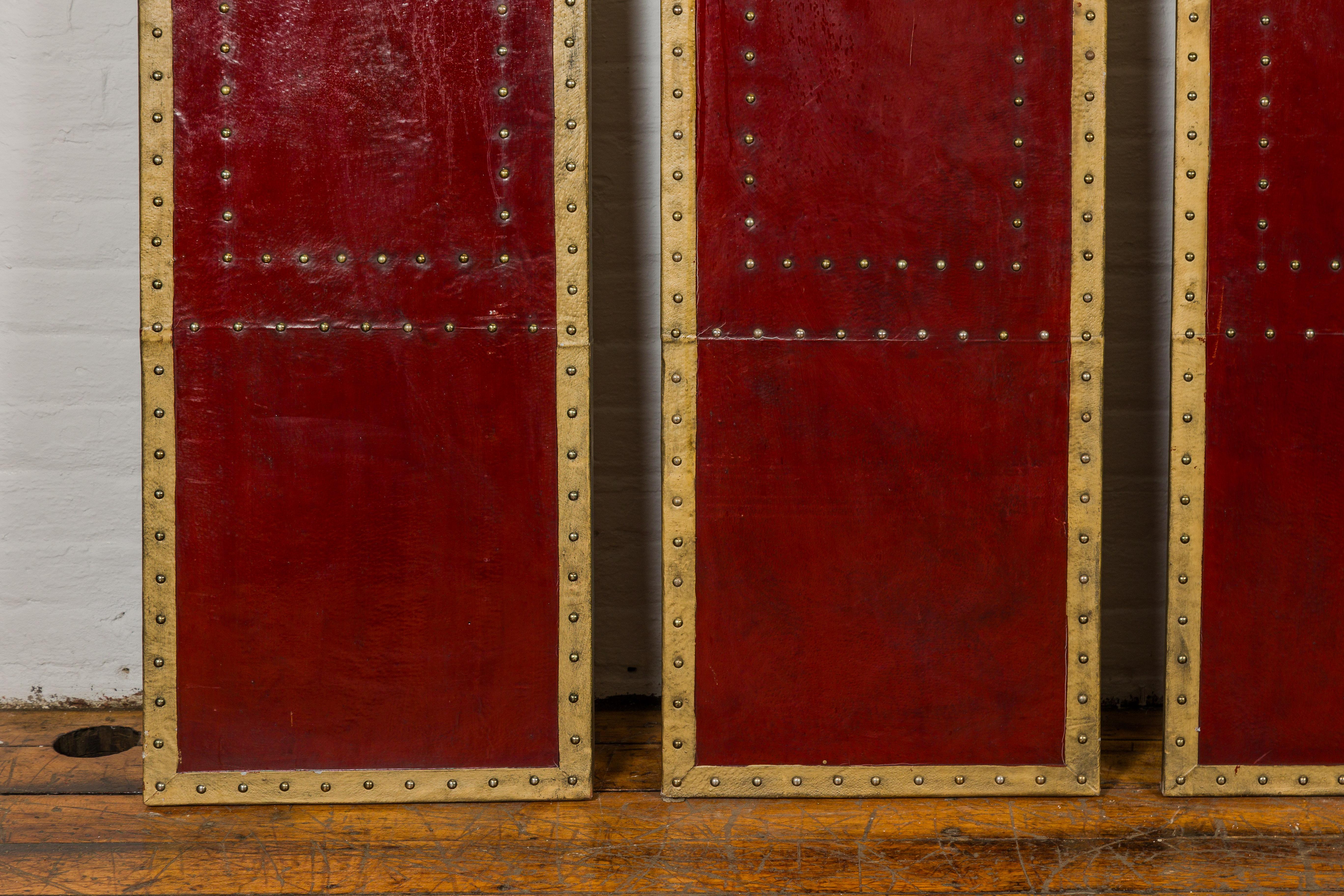 Red Lacquered Leather Four Panels with Brass Nailheads Accentuation, Vintage  For Sale 3