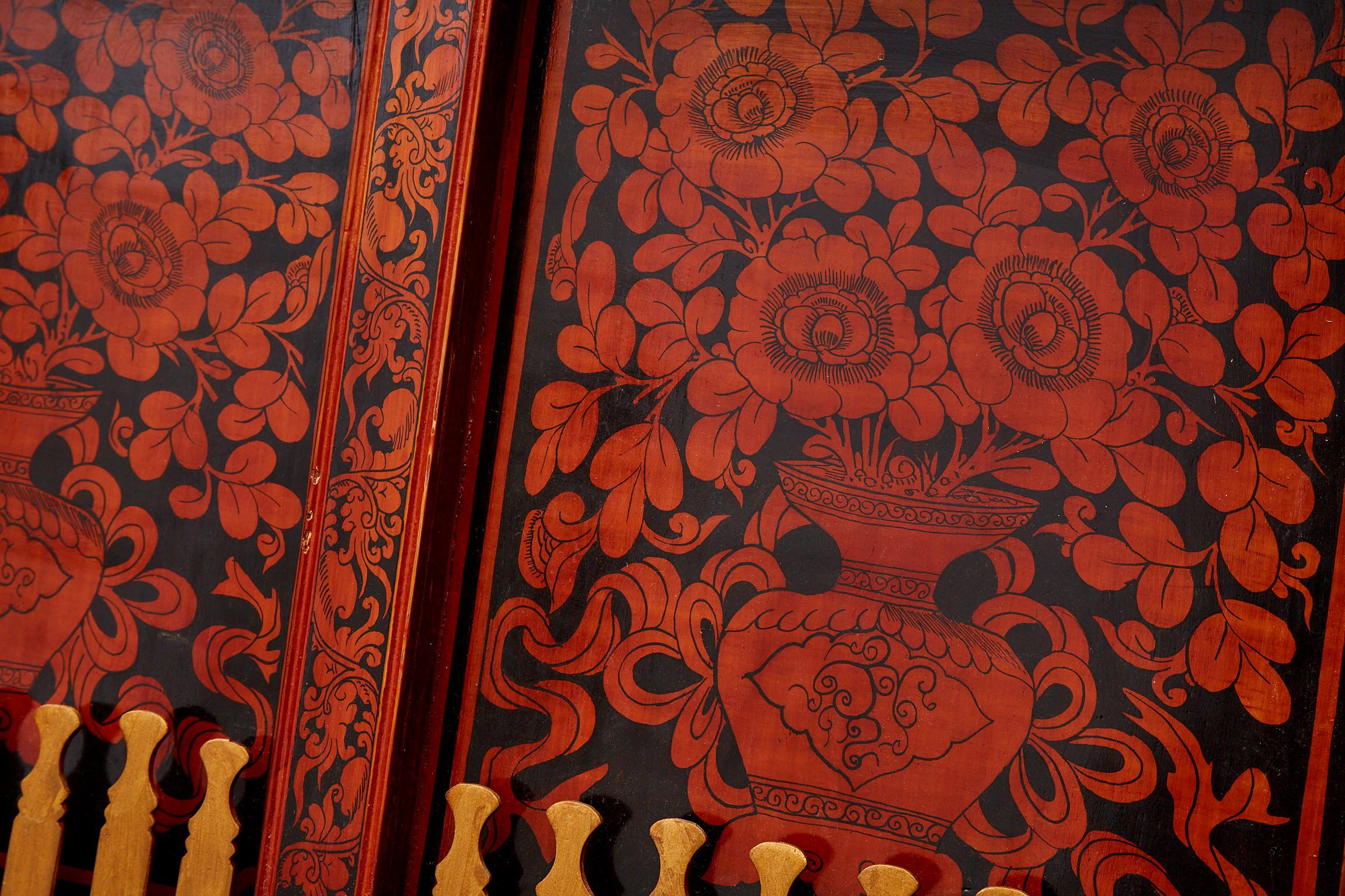 Red Lacquered Painted Chinese Trunk with Compartments and Counters Early 20th C. 2