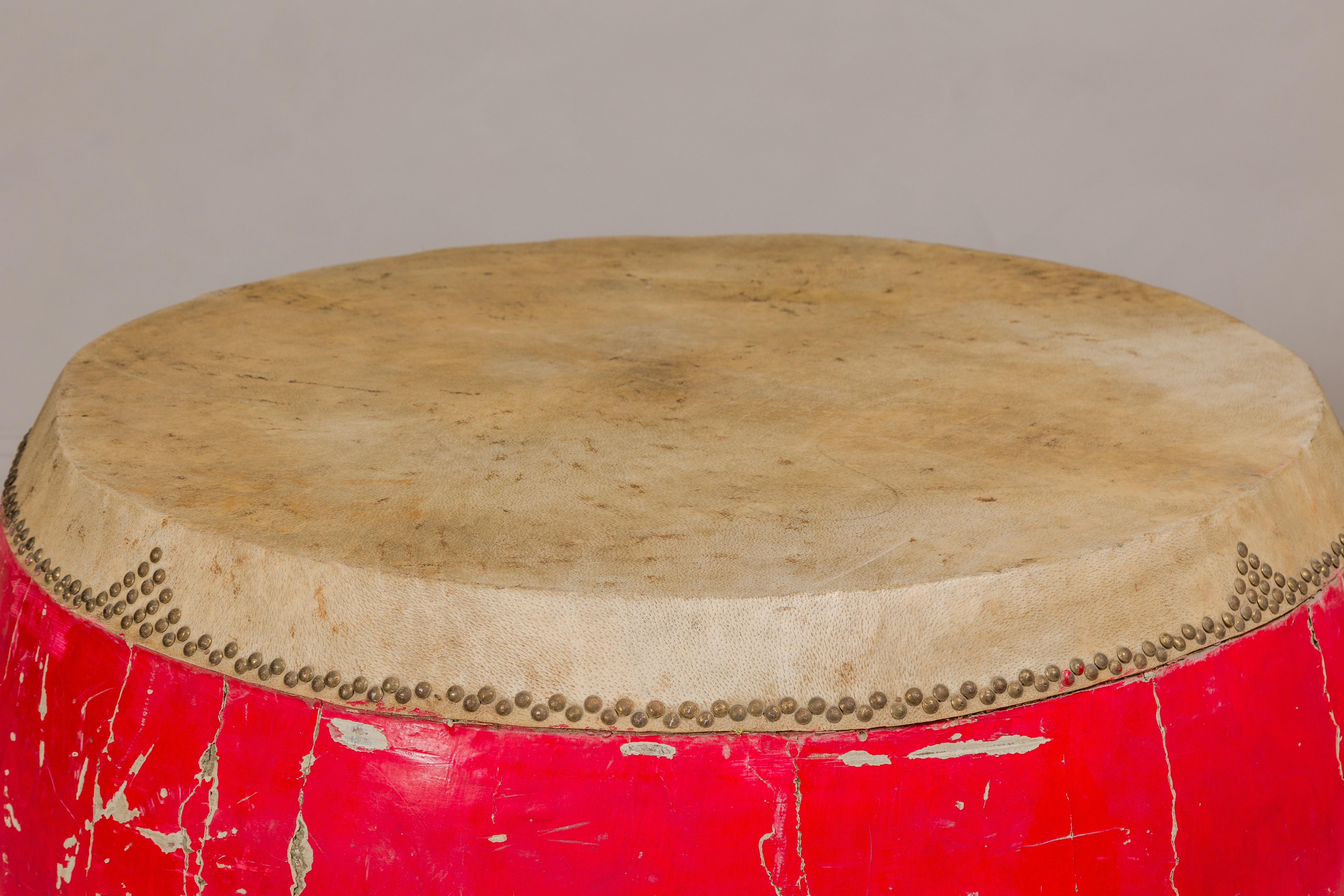 Red Lacquered Qing Dynasty Opera Drum End Table with Hide Top and Brass Studs For Sale 5