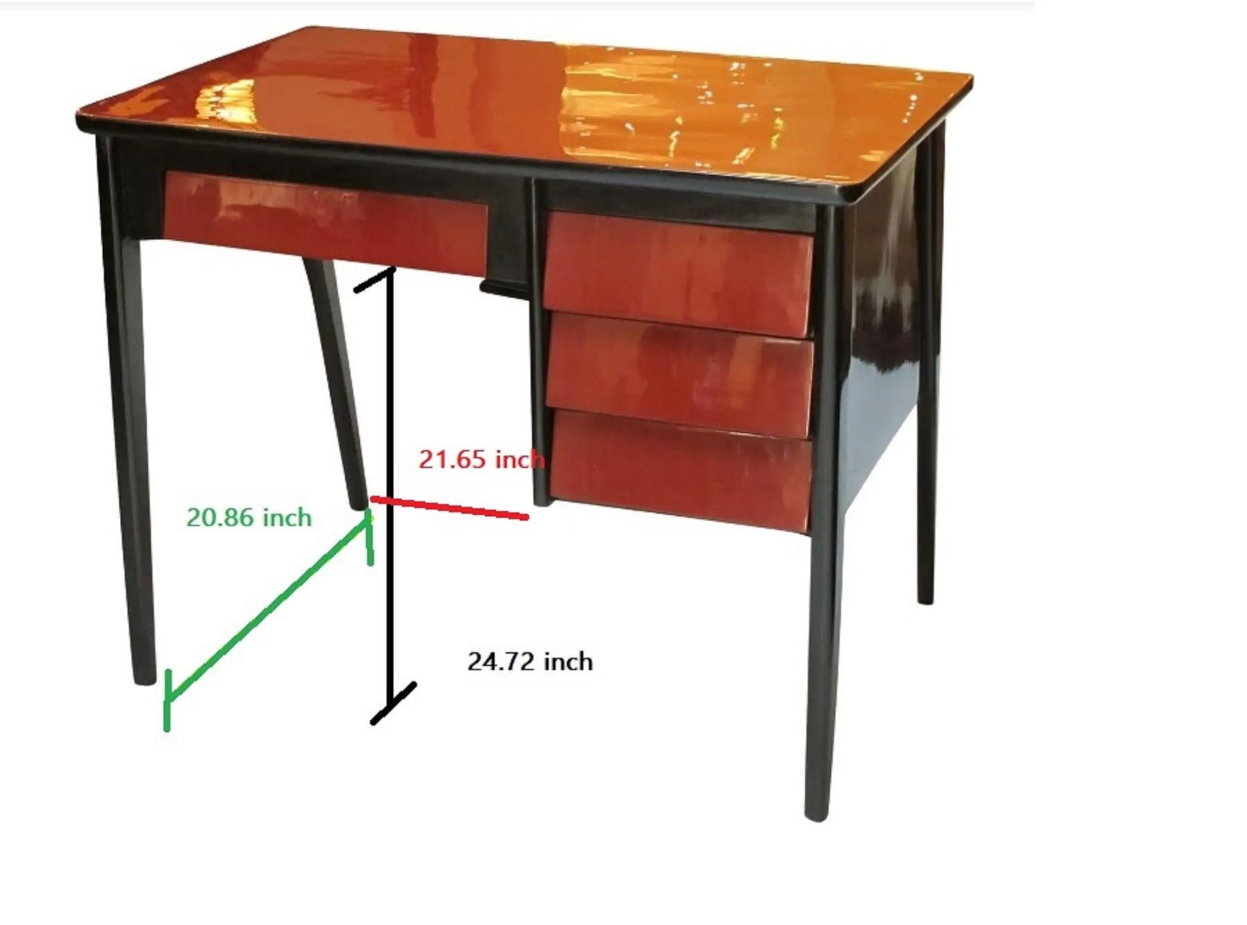 Mid-20th Century Red Lacquered Wood Desk from the 50s, Italian For Sale