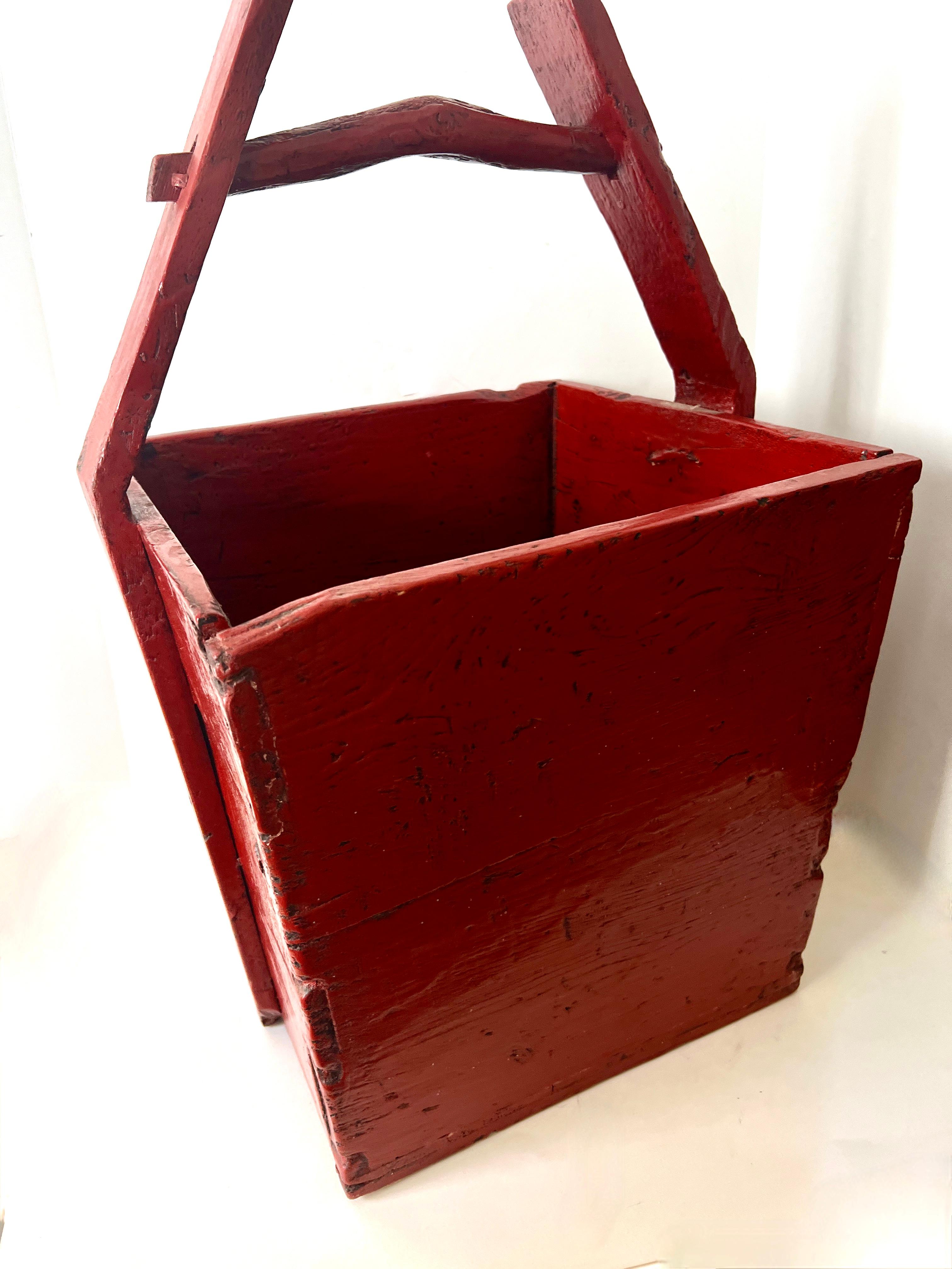 Red Lacquered Wooden Chinese Rice Container Planter or Jardiniere For Sale 1