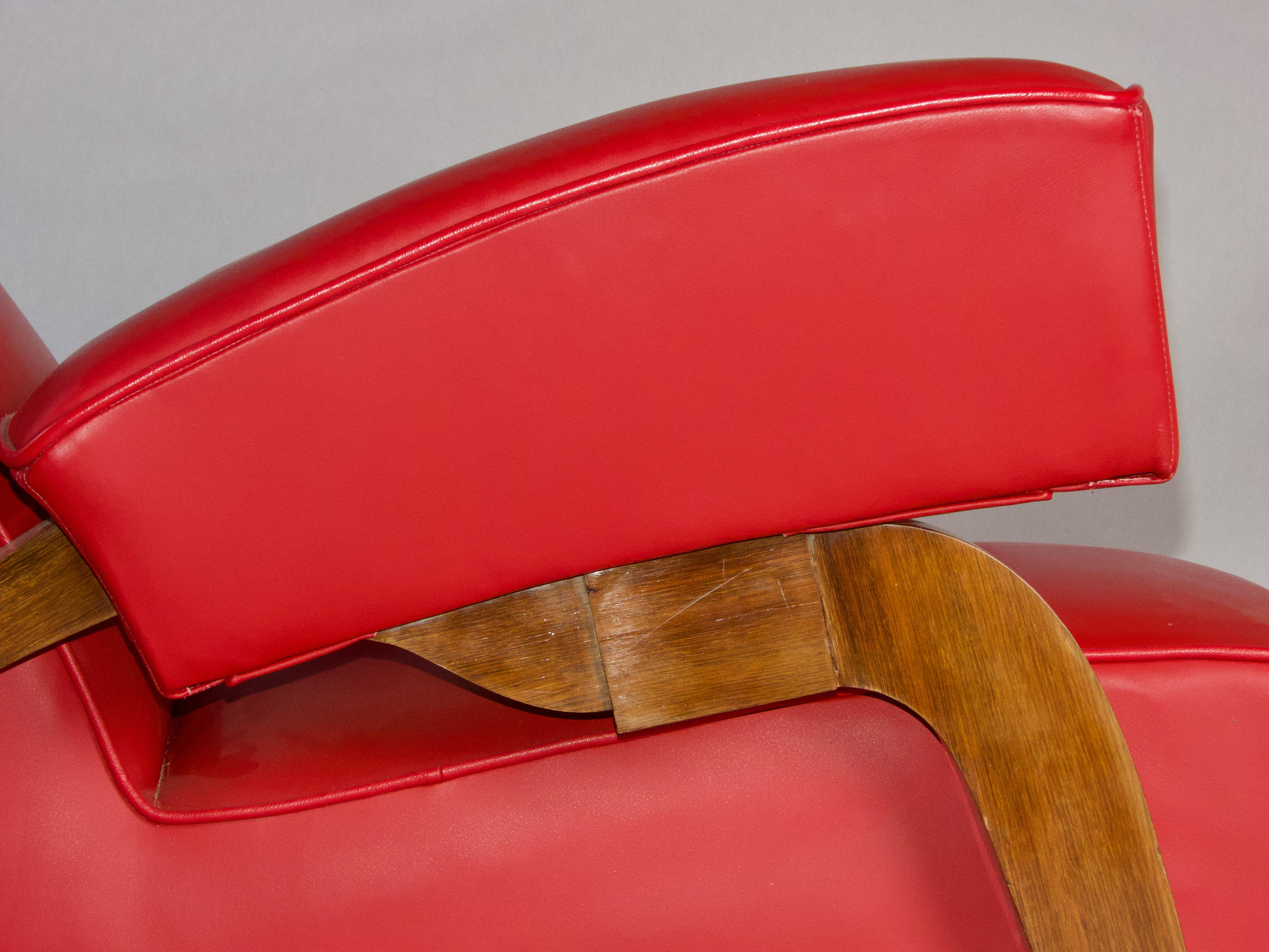 Mid-20th Century Red leather and wood Art Deco French armchair For Sale