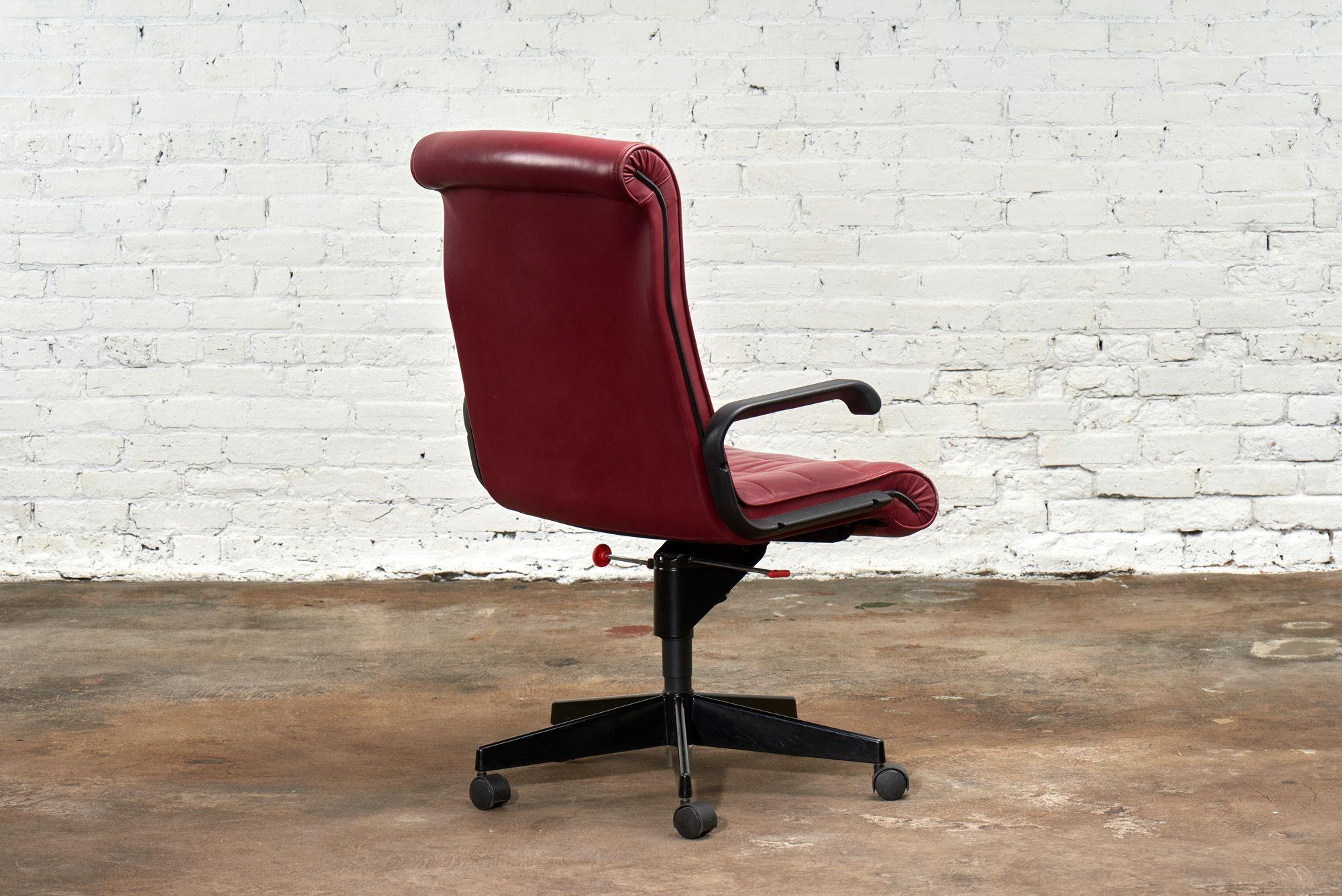 French Red Leather Desk Chair by Richard Sapper for Knoll Inc/Knoll Intl, France 1992 For Sale