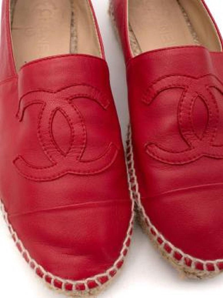 Chanel Alpargatas de piel rojas en venta 1