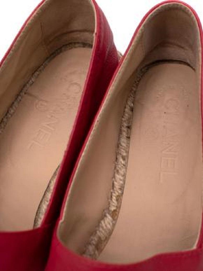 Chanel Alpargatas de piel rojas en venta 3