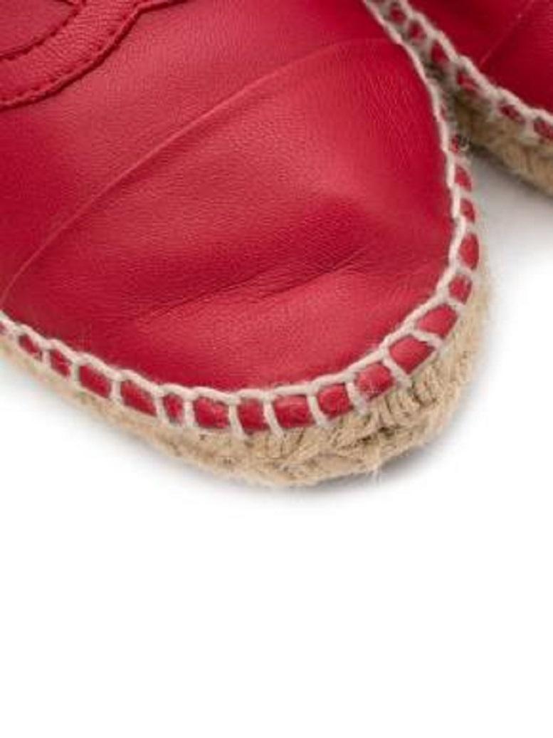 Chanel Alpargatas de piel rojas en venta 4