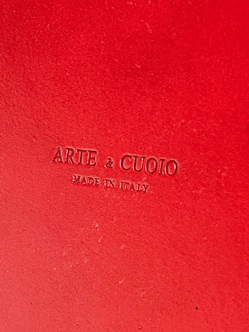 20ième siècle Panier en cuir rouge tressé « Intrecci », Italie en vente