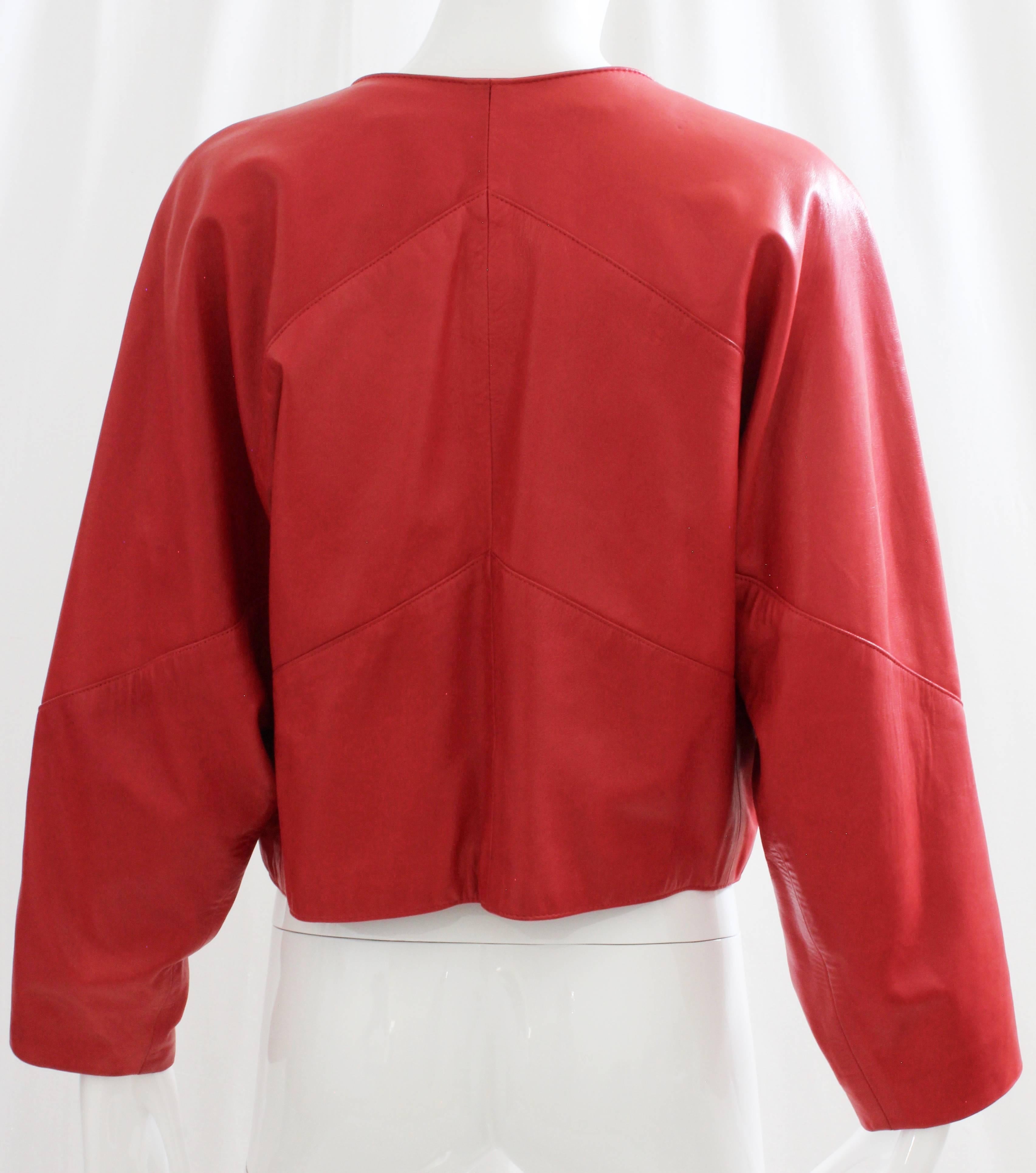 Red Leather Jacket Retro 80s Dolman Sleeves Slash Pockets Size M In Good Condition In Port Saint Lucie, FL