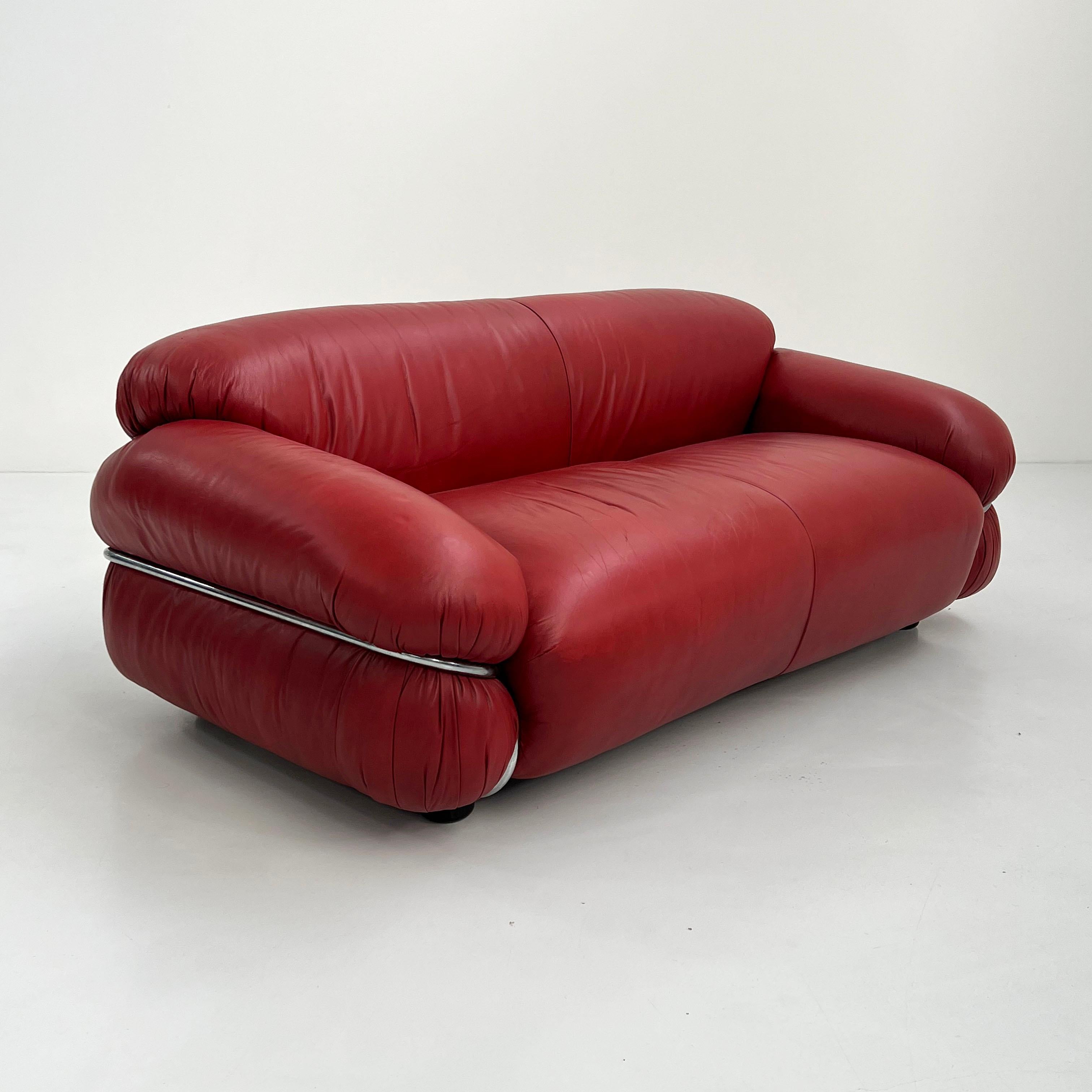 Metal Red Leather Sesann 2-seater Sofa by Gianfranco Frattini for Cassina, 1970s