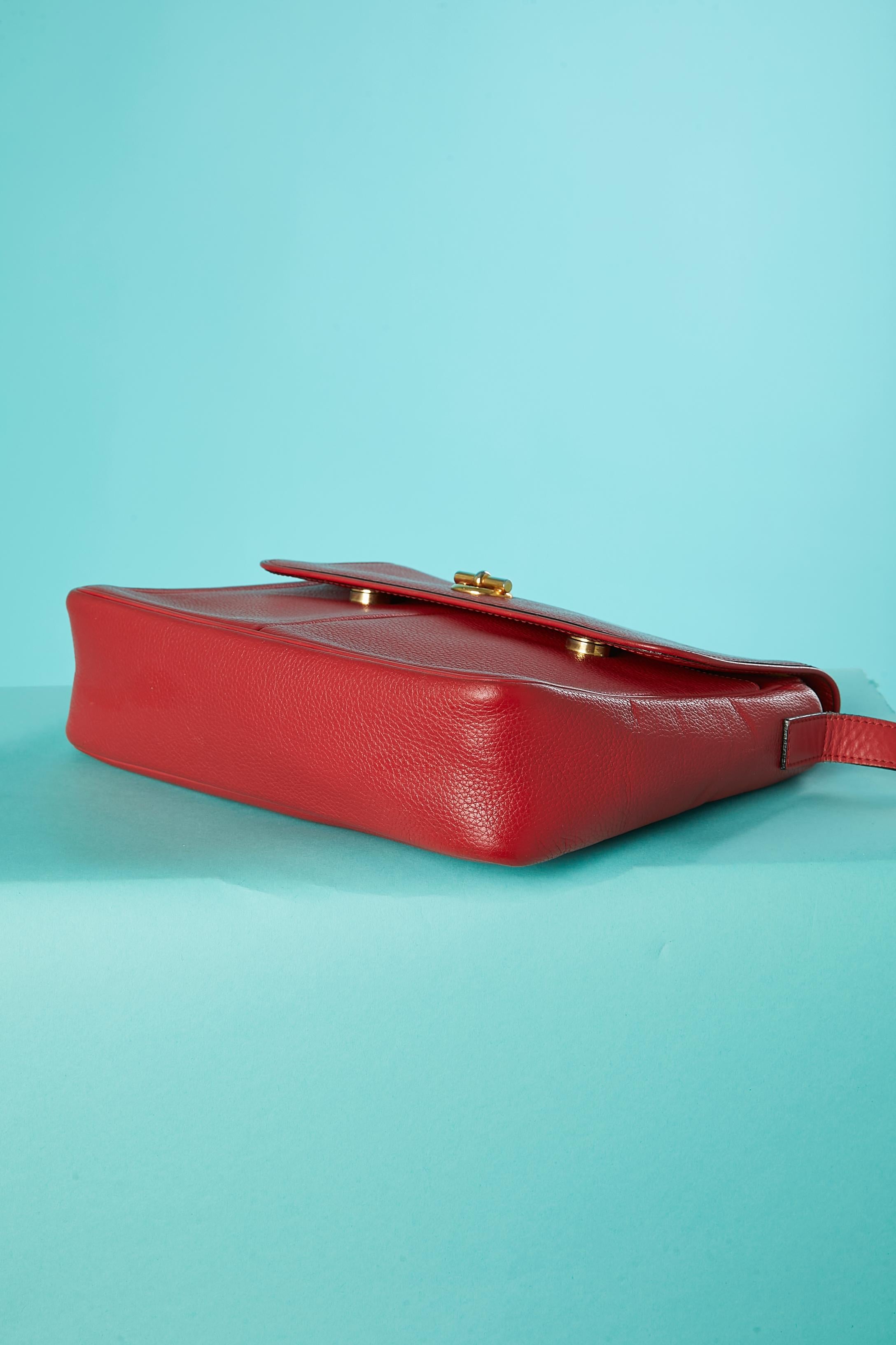 Red leather shoulder bag with gold metal hardware Céline Circa 1980's For Sale 1