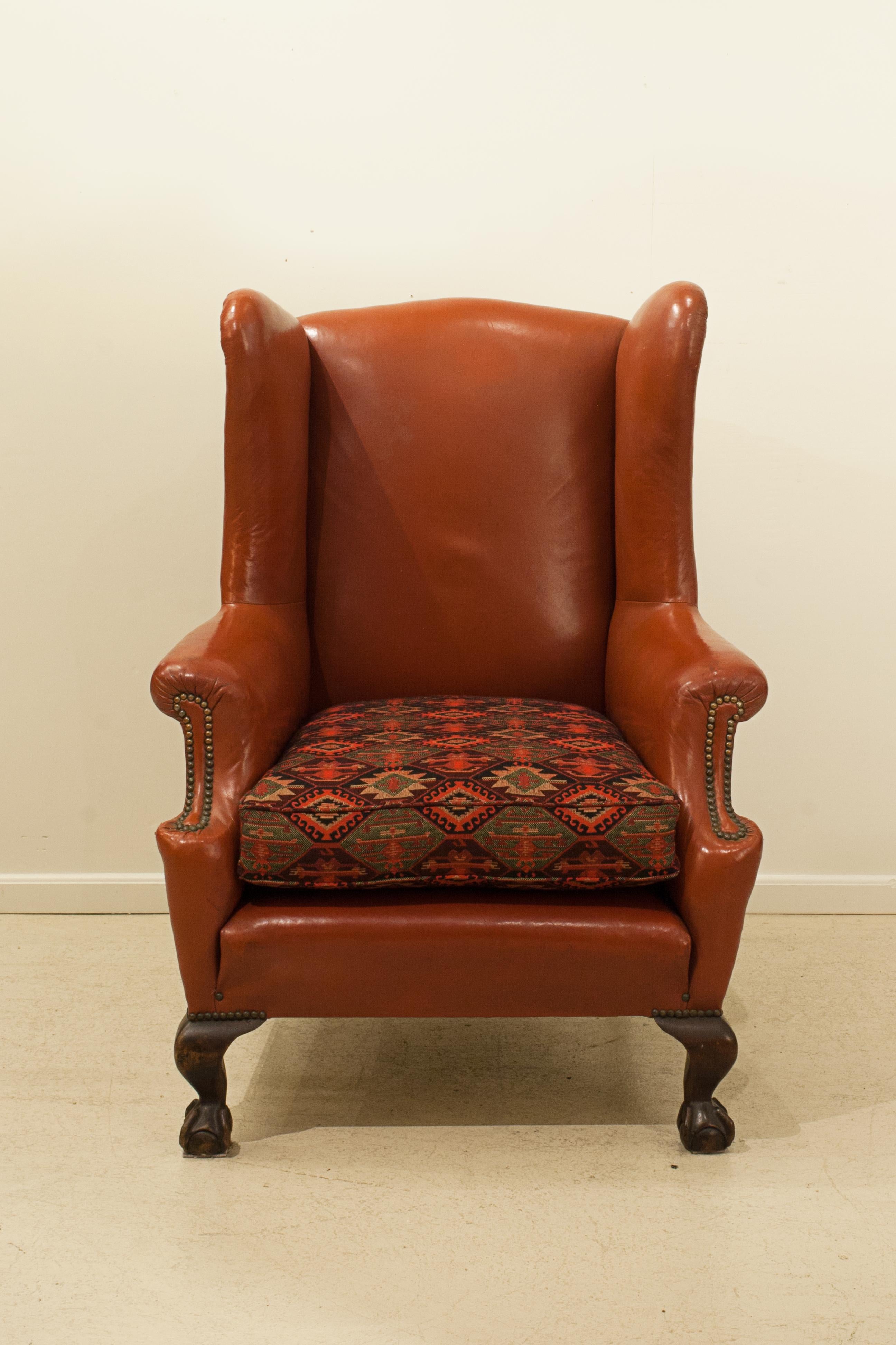 Red Leather Wing Armchair In Good Condition For Sale In Oxfordshire, GB