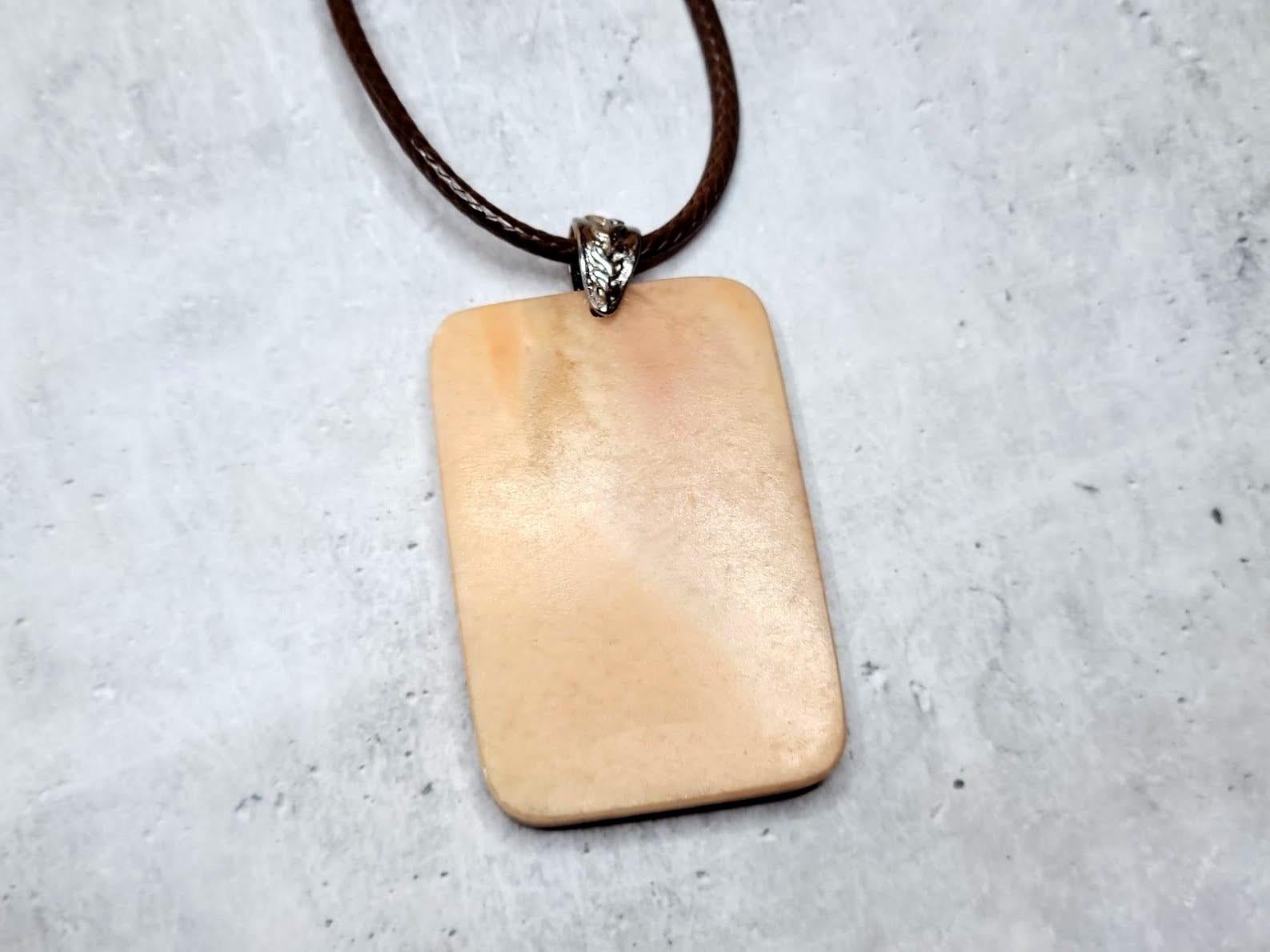 Red Malachite Cameo Pendant For Sale 4