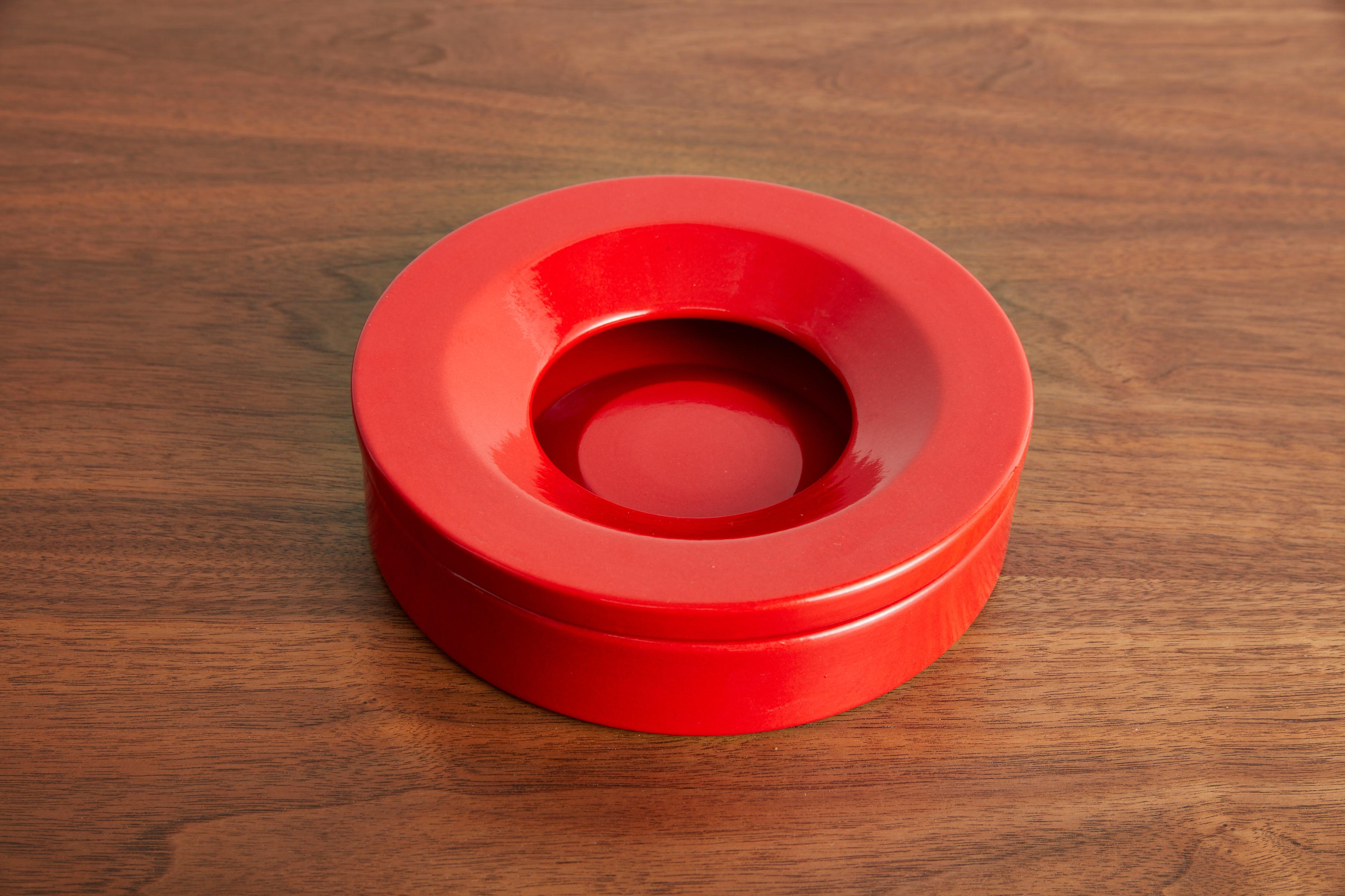 Red Mangiarotti Ashtray  In Good Condition For Sale In Beverly Hills, CA