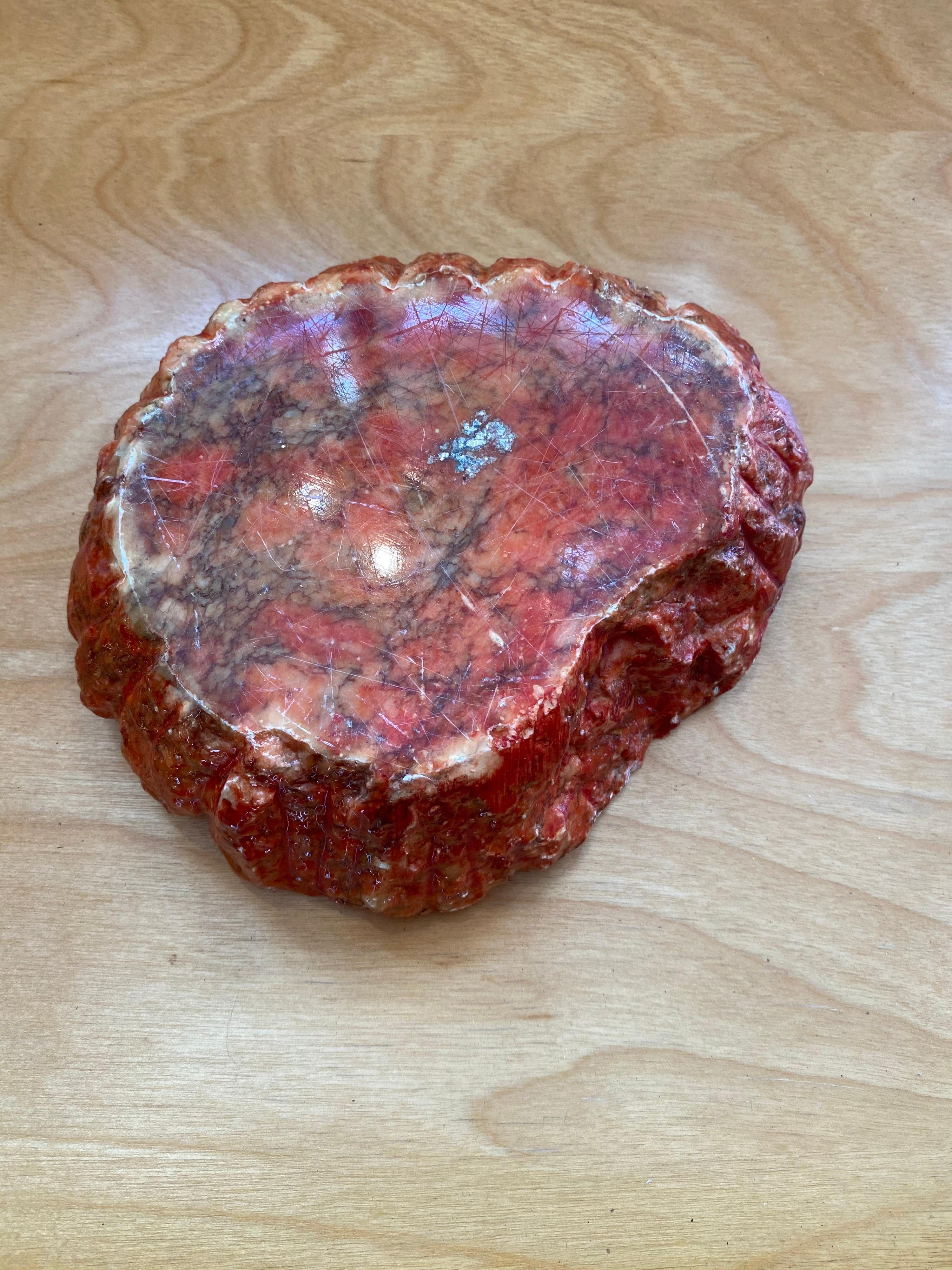 Red Marble Ashtray In Good Condition In Philadelphia, PA