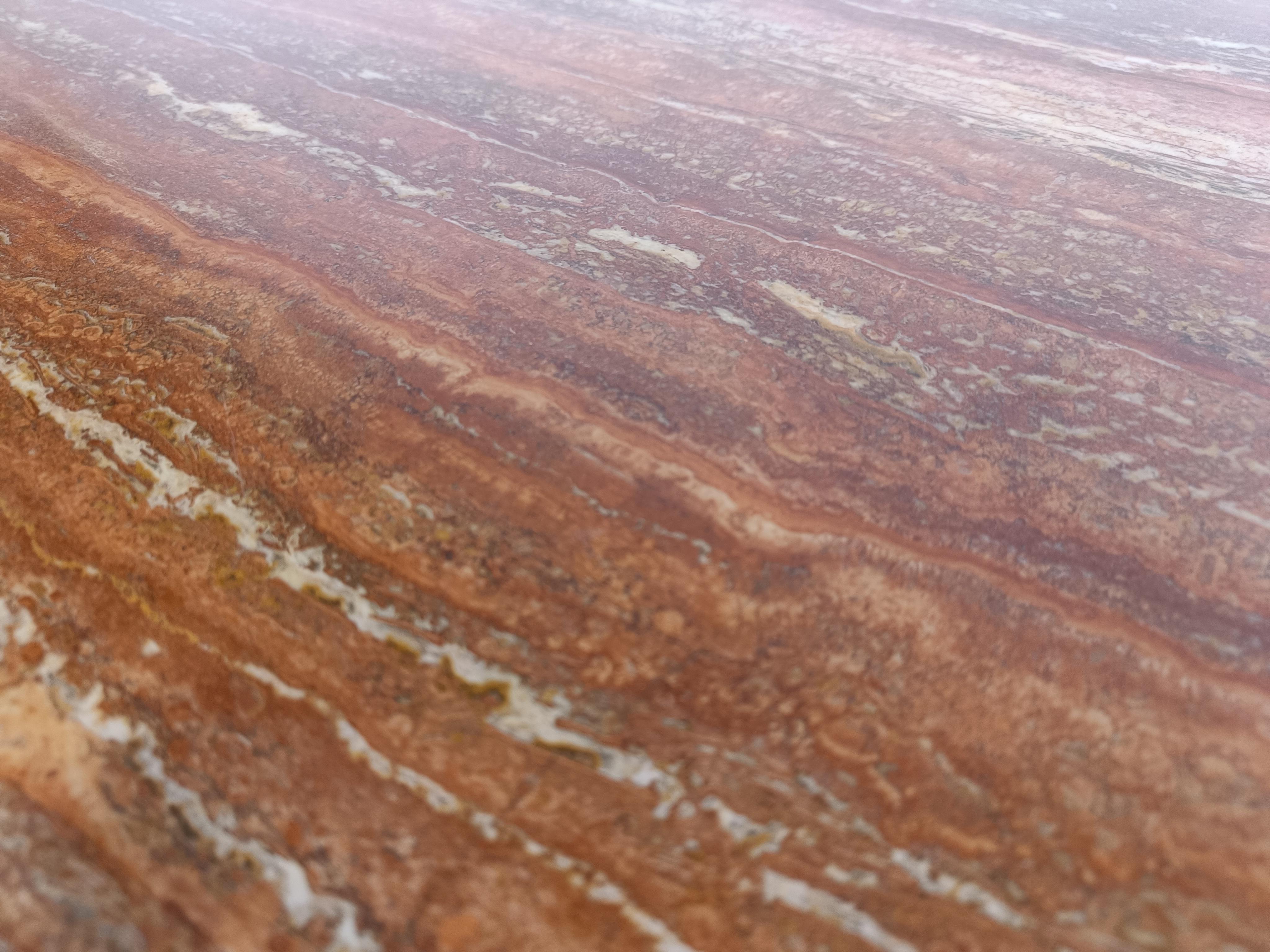 Architectural red marble dining table model 'Diapason' by Cattelan Italy.

Stunning natural red marble colour.

Fantastic looking table with a timeless design.

1970s - Italy

Good condition

Dimensions:
Height: 73cm/28.74