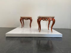 Tables basses en métal rouge avec plateau en marbre rose, lot de 2