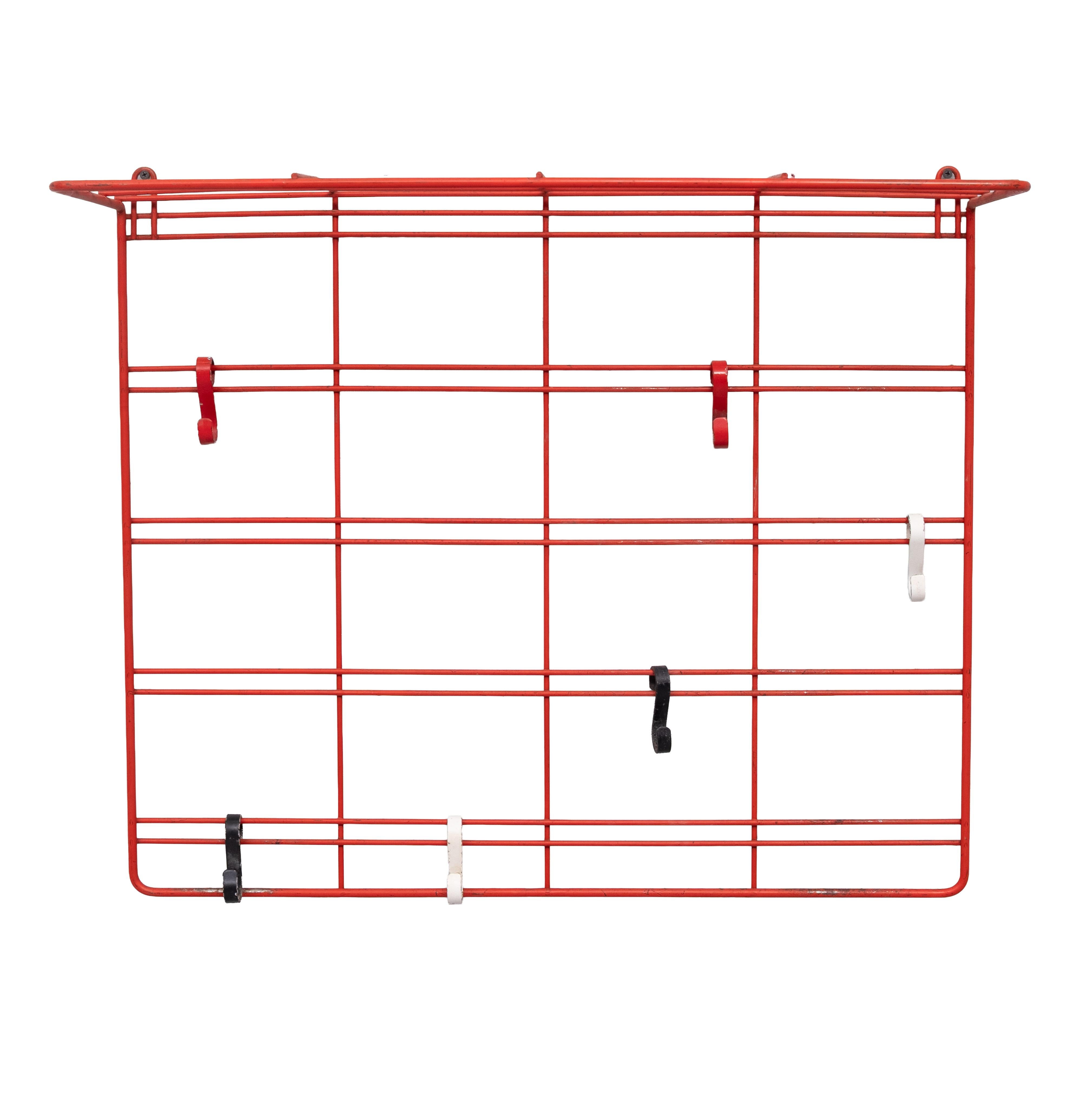 Roter Metalldraht-Garderobenständer 1960er Jahre Holland im Angebot 2