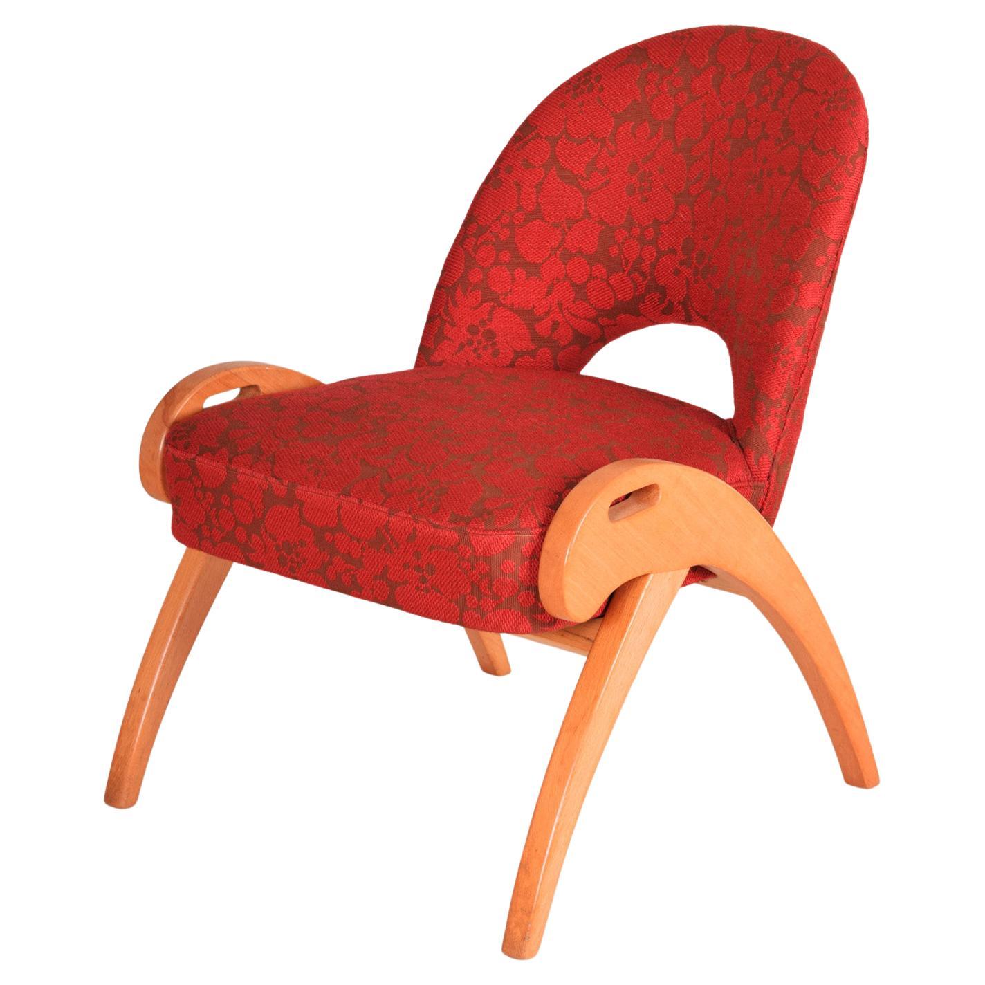 Roter Sessel aus der Mitte des Jahrhunderts, hergestellt in den 1950er Jahren in Tschechien, Buche, Originalzustand