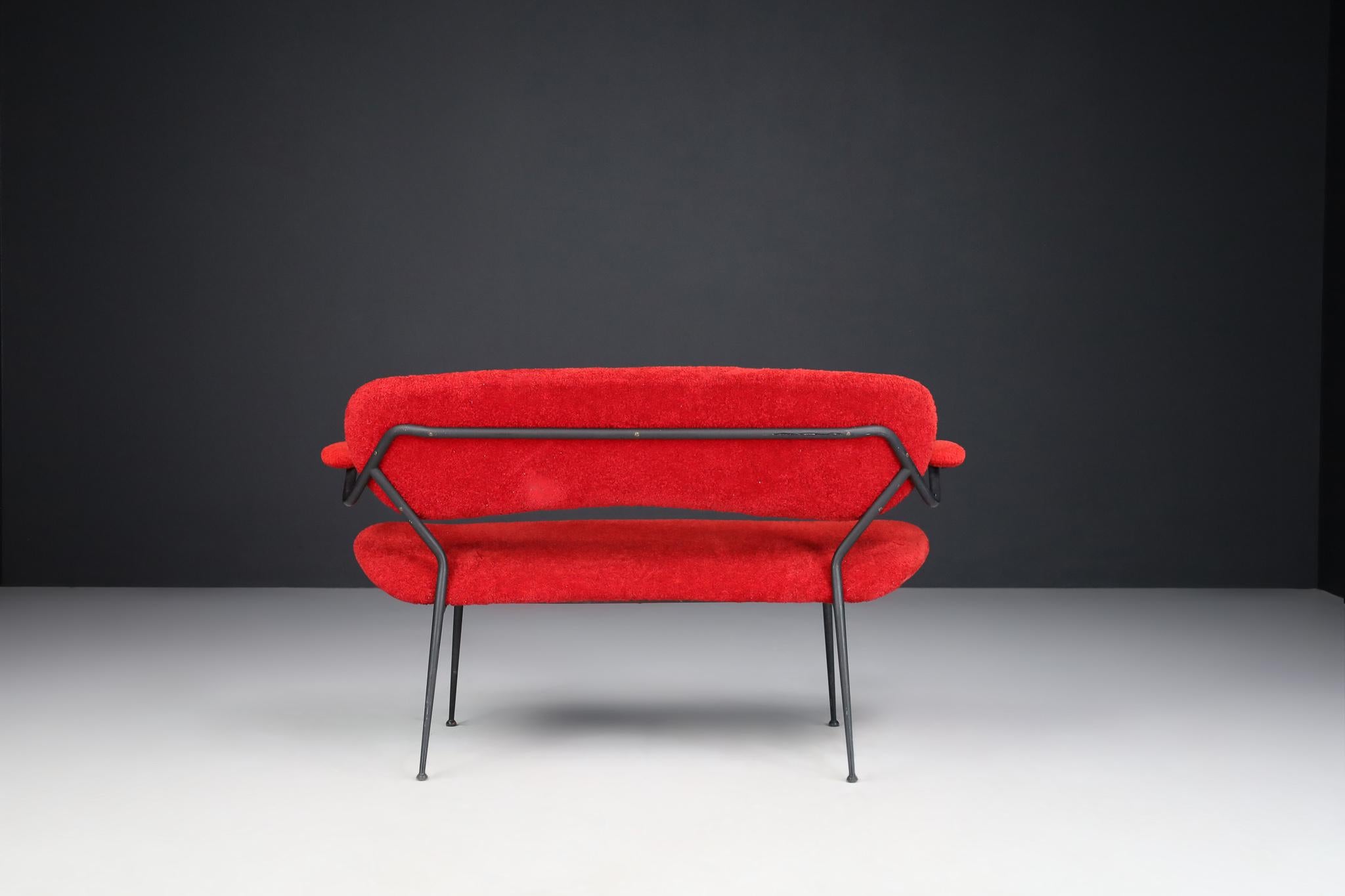 Fabric Red Mid-Century Modern Sofa/Bench by Gastone Rinaldi, Italy, 1960s For Sale