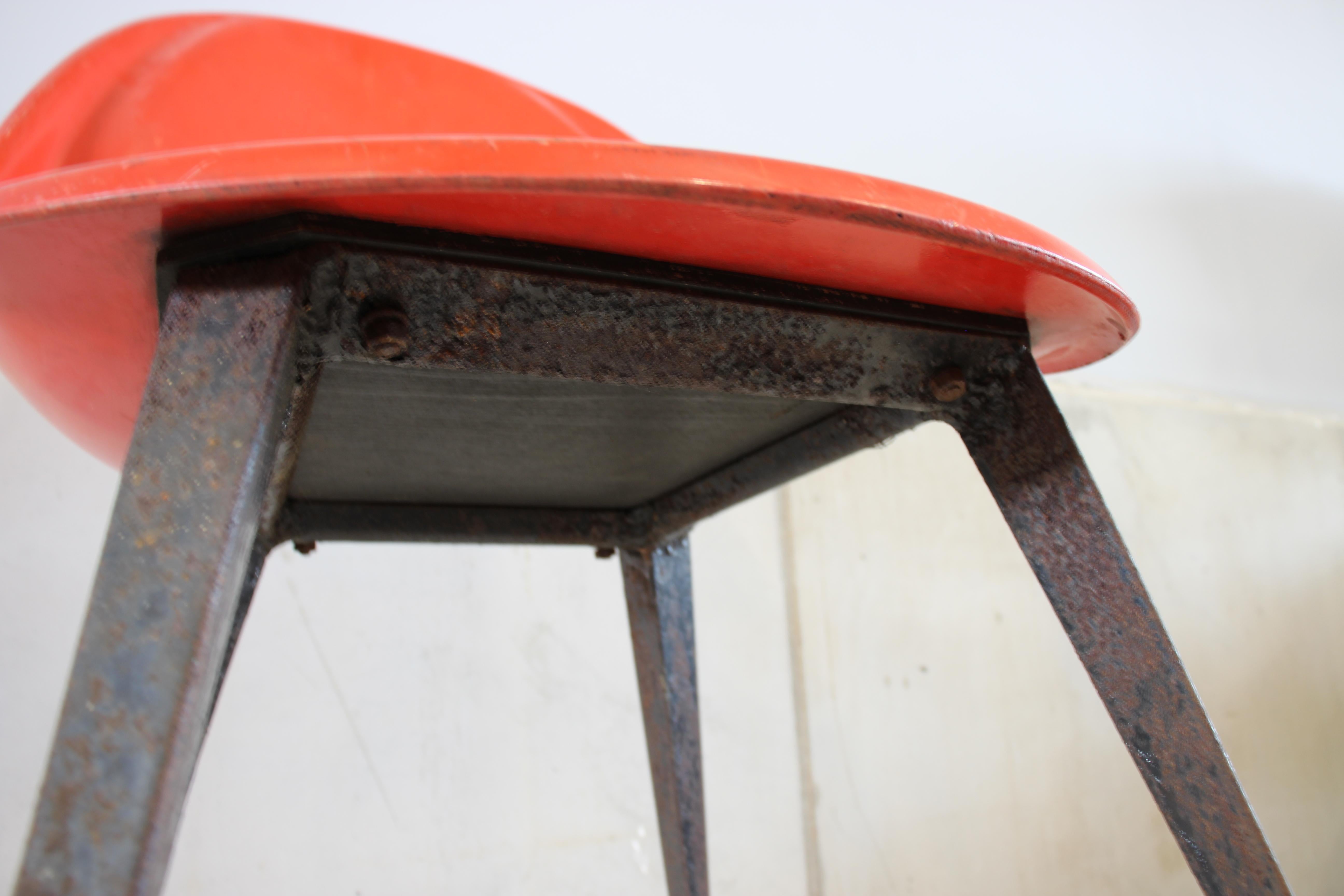 Red Midcentury Fiberglass Chair, Czech Republic 4