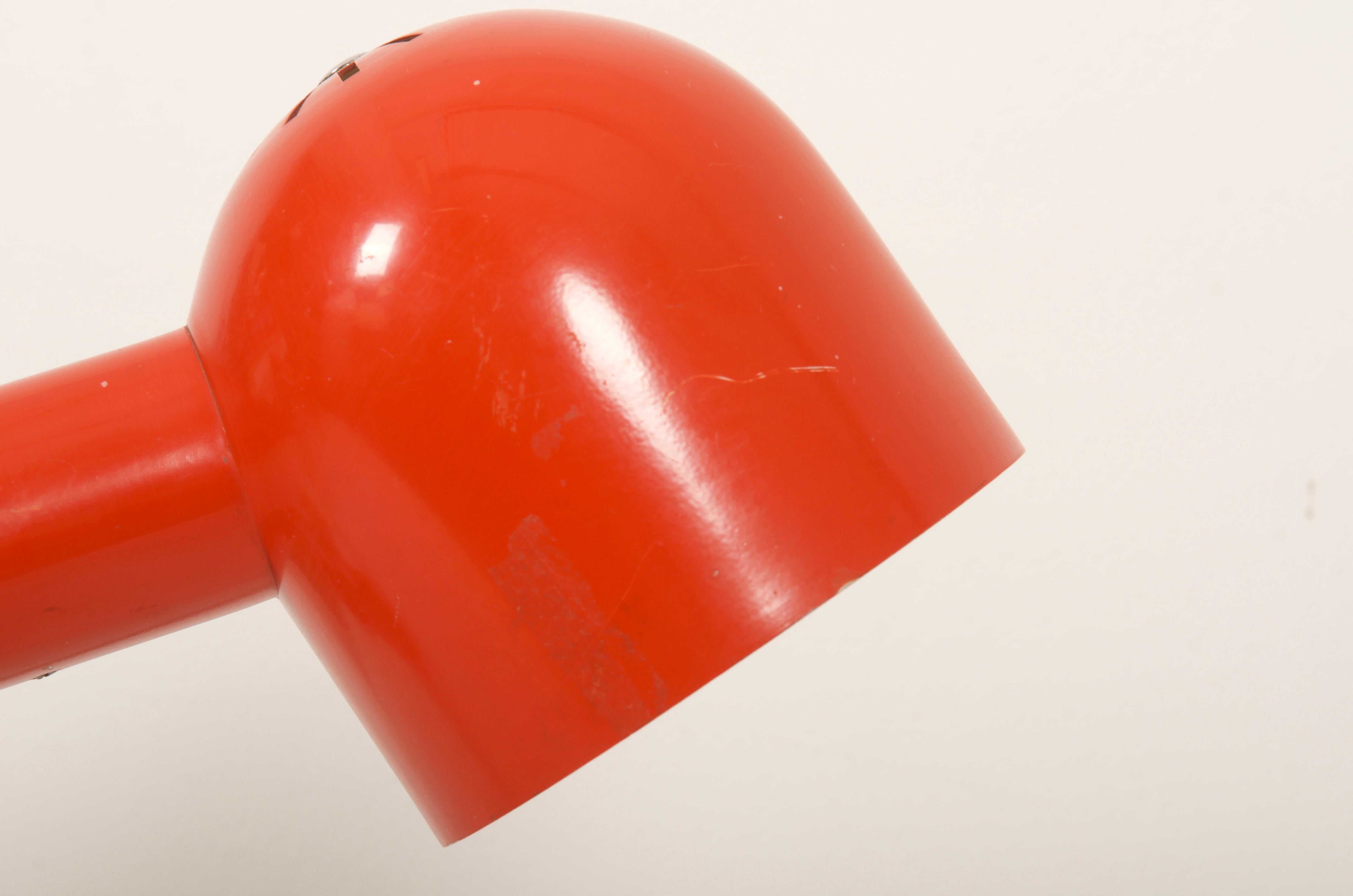 Rote Tischlampe aus der Mitte des Jahrhunderts von Josef Hurka für Napako im Angebot 1