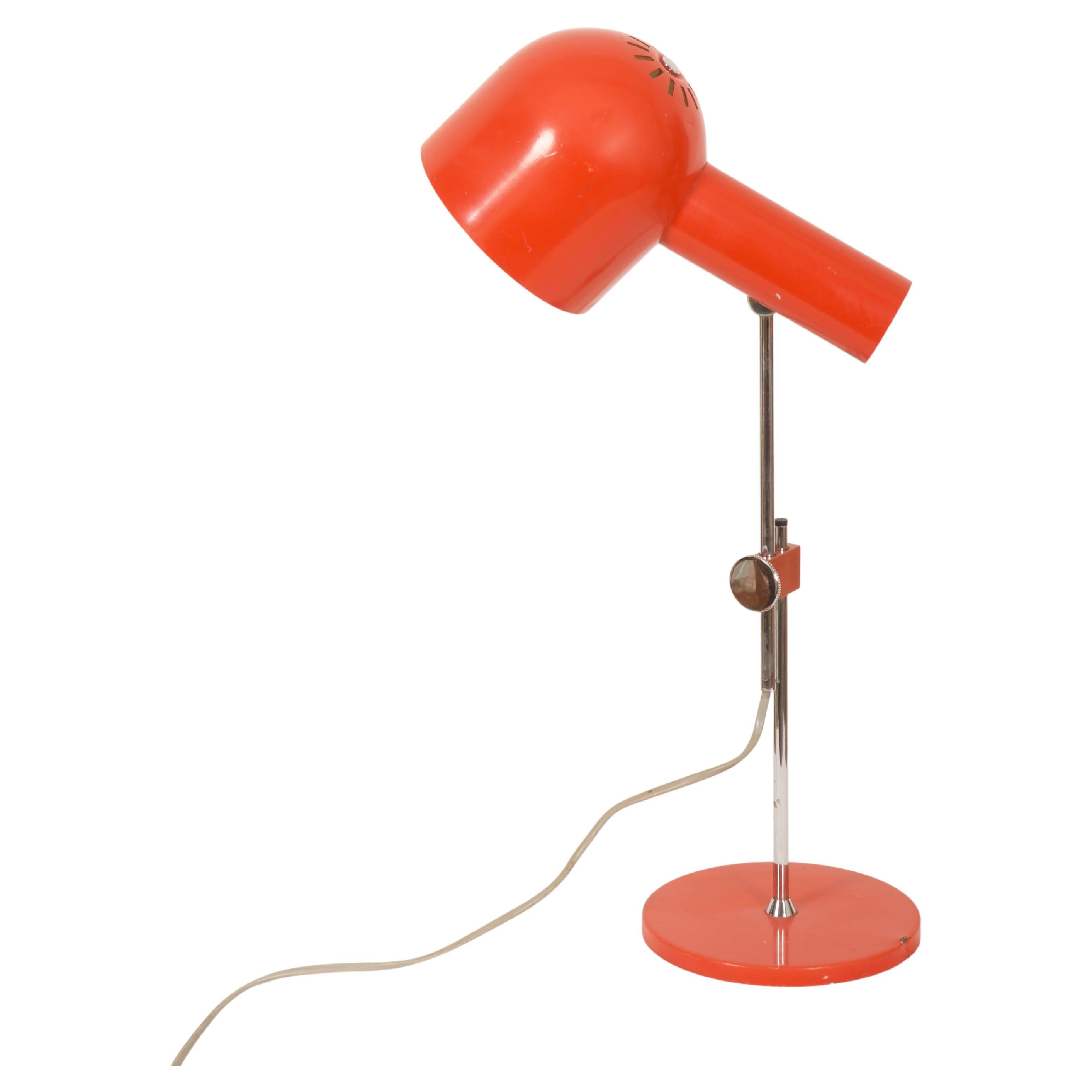 Lampe de bureau rouge du milieu du siècle dernier de Josef Hurka pour Napako en vente