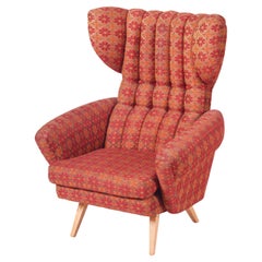 Fauteuil Wingback rouge du milieu du siècle dernier, état d'origine, fabriqué en République tchèque dans les années 1950