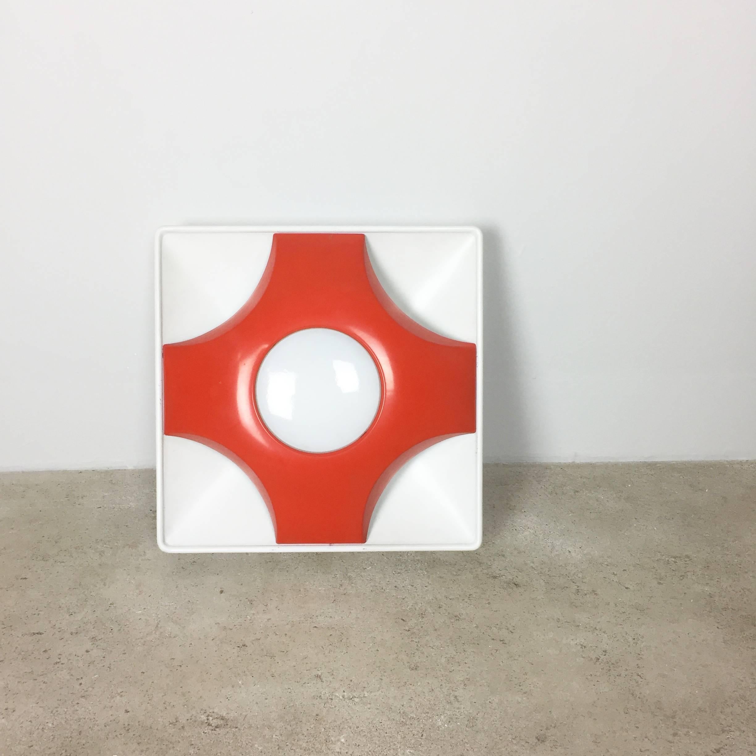 Article:

Wall light


Producer:

Sölken Lights, Germany


Origin:

Germany



Age:

1970s



An original white and red wall light designed and produced by Sölken Leuchten in Germany in the 1970s. This piece is made of solid
