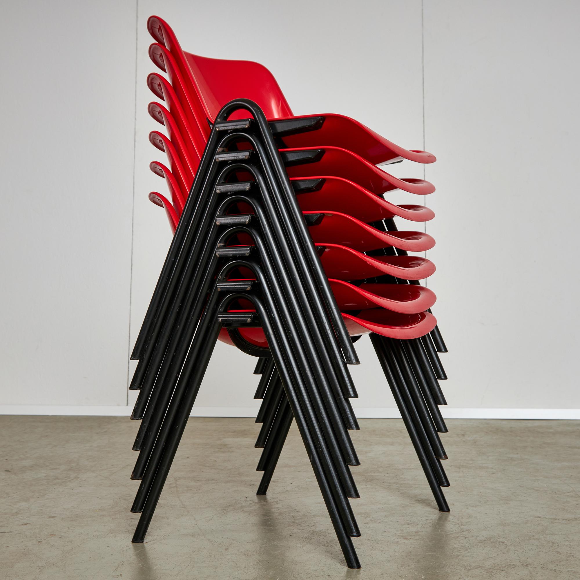 Italian Modular and Stackable Modus Chair by Osvaldo Borsani for Tecno, 1982 For Sale