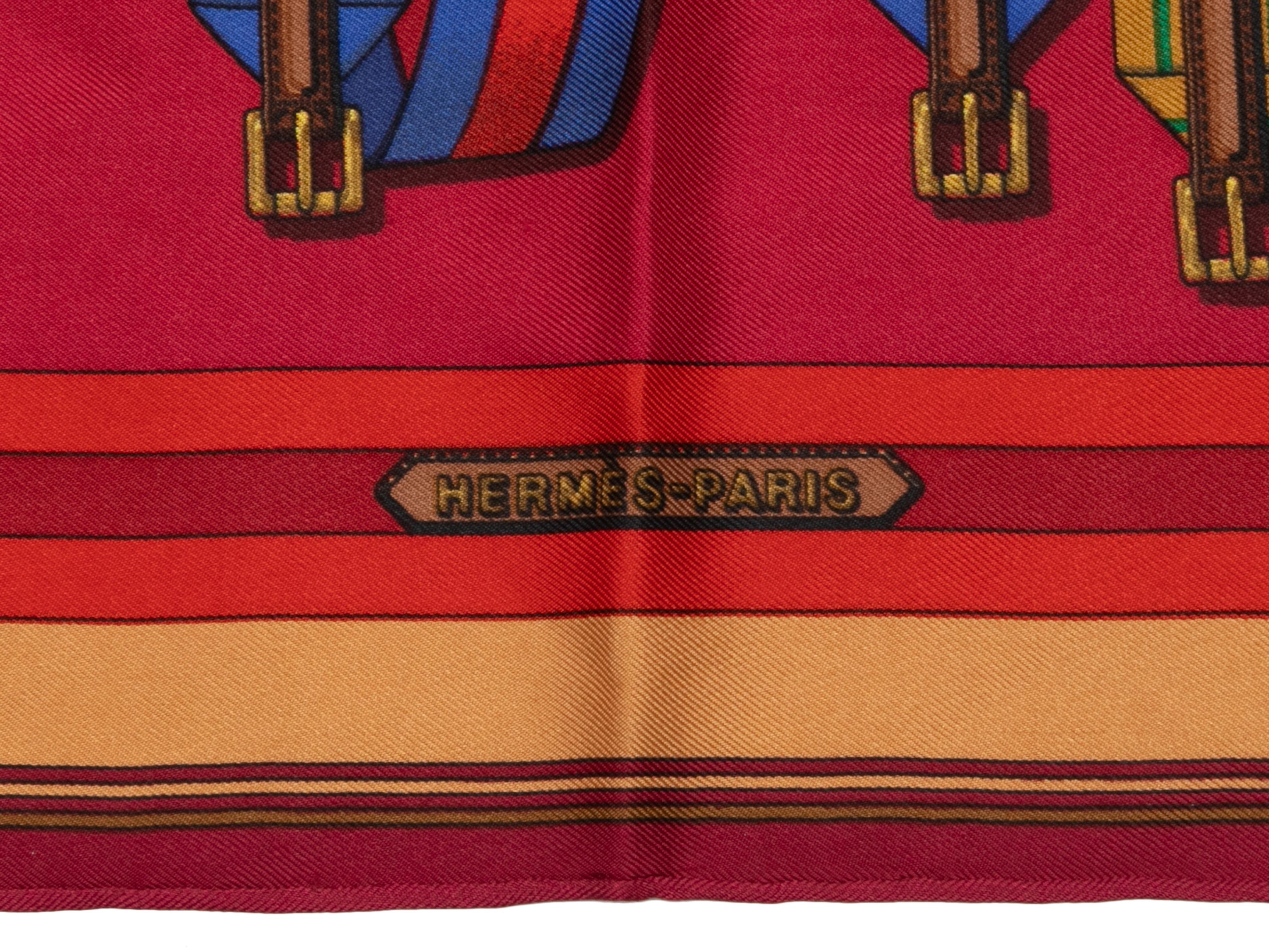  Pañuelo de seda estampada con motivo Les Sangles rojo y multicolor de Hermes. 16,75
