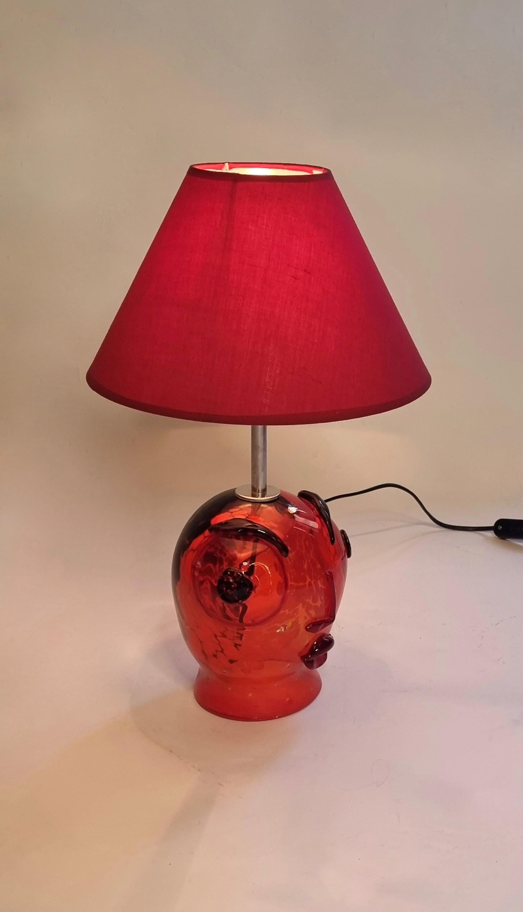 Late 20th Century Red Murano Glass Abstract Face Table Lamp, Celebration of Picasso, Italy 1980s For Sale