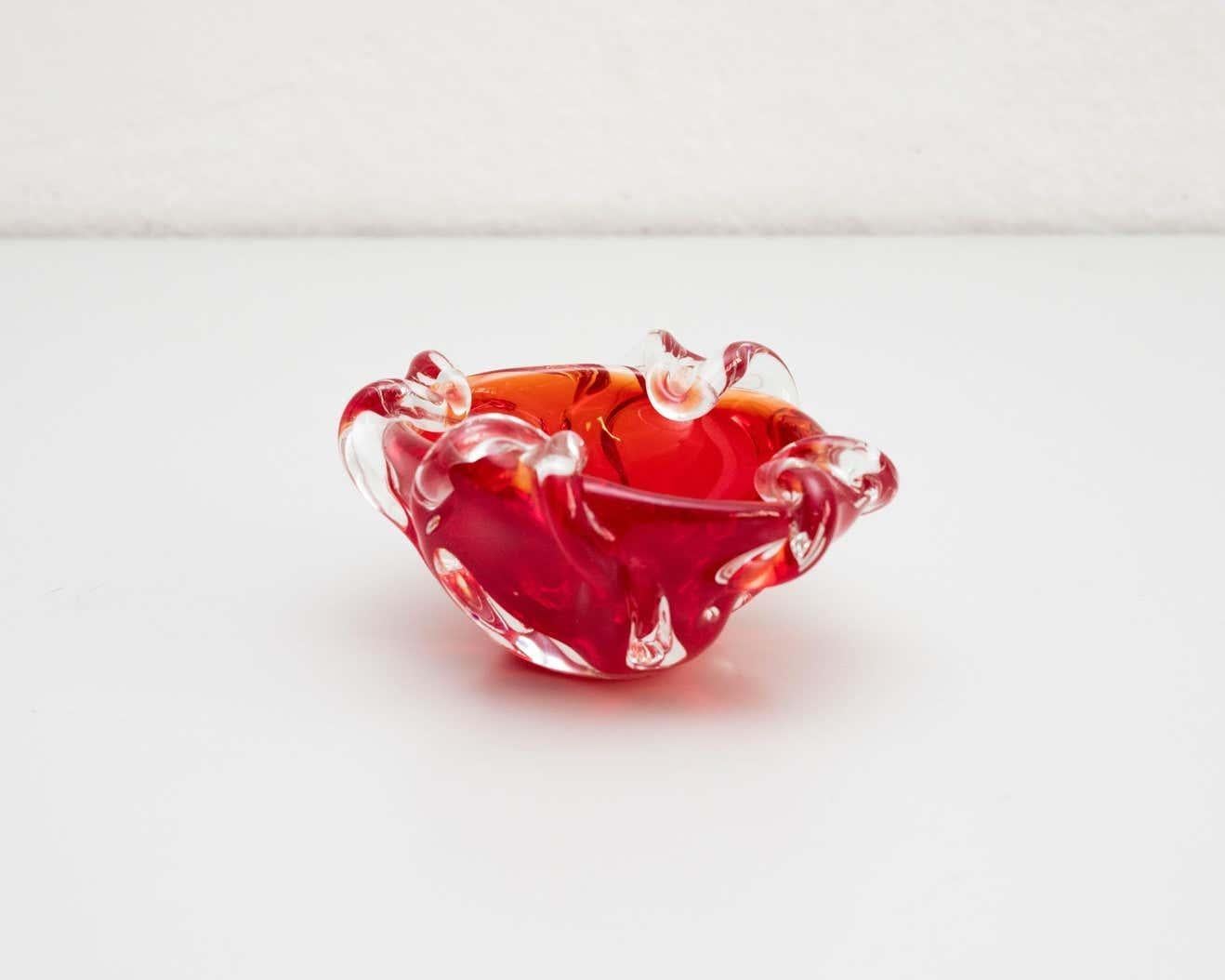 Cenicero rojo de cristal de Murano, hacia 1970 en Bueno estado para la venta en Barcelona, ES