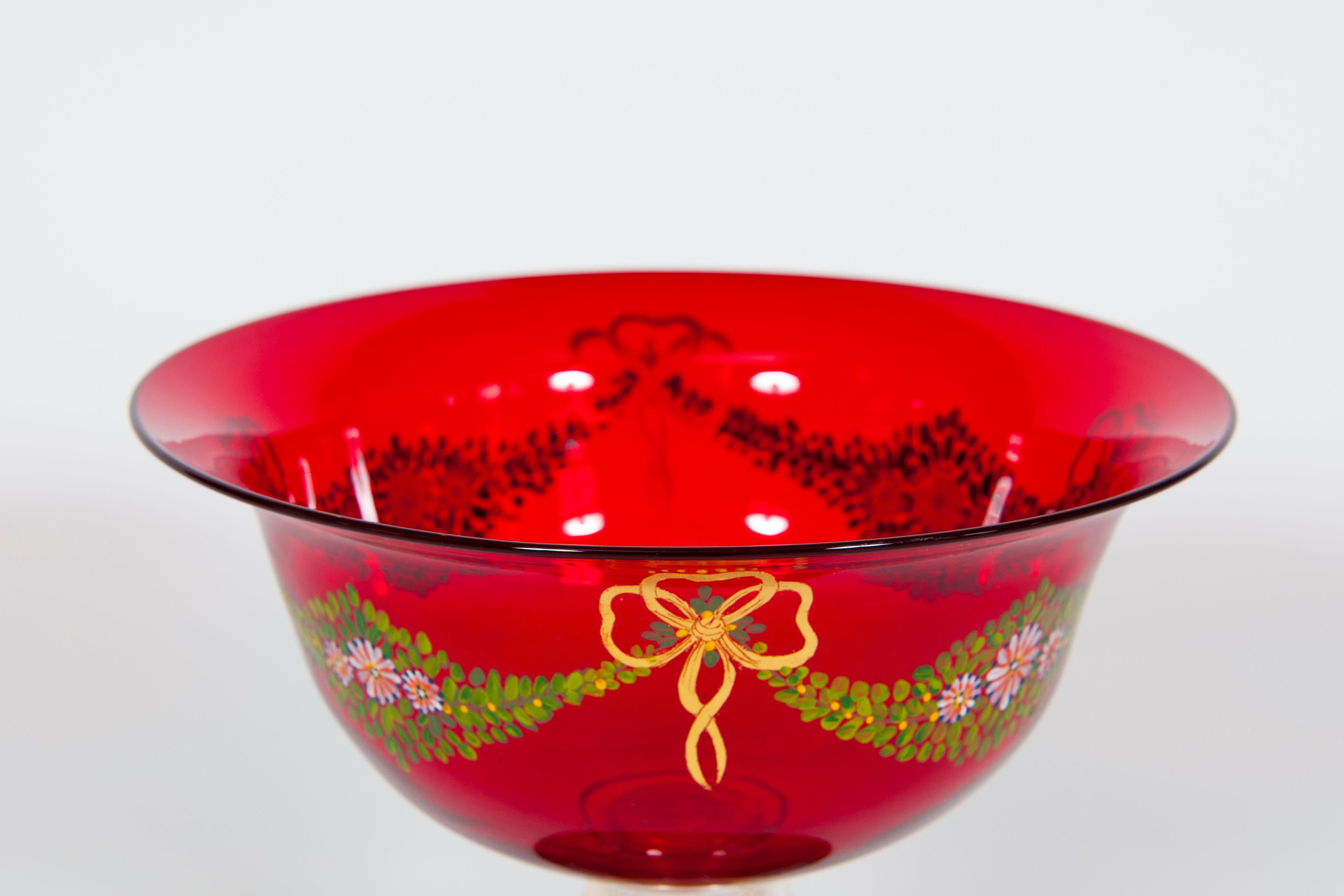 Late 20th Century Red Murano Glass Goblet with Hand-Painted Garlands Attributed to Caramea, 1990s For Sale