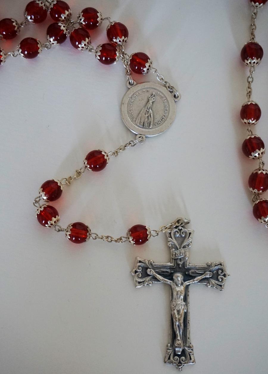 Portuguese Red Murano Glass Rosary Fátima Centenary Souvenir Collection, Portugal, 2017