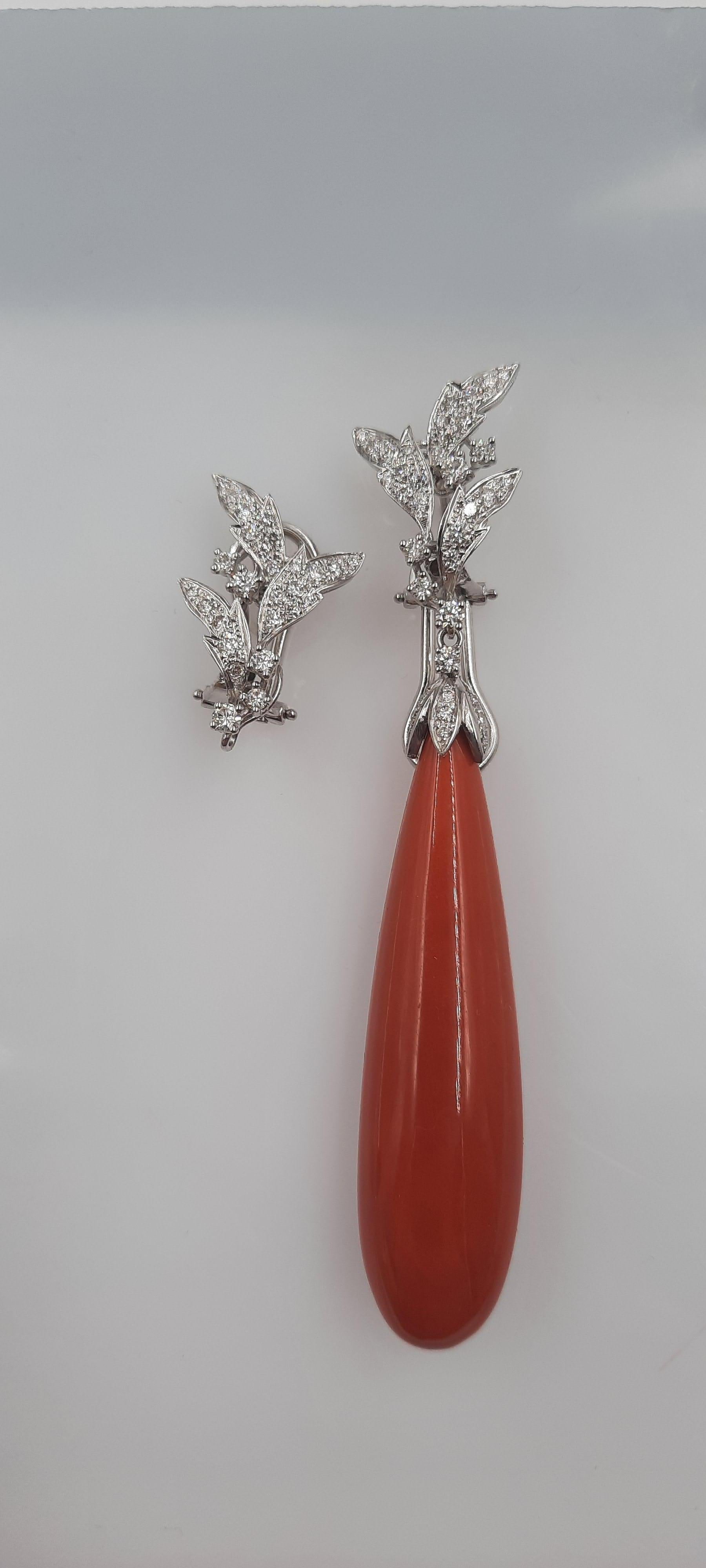 Red Natural Coral Brilliant Cut Diamond 18 Carats White Gold Drop Earrings In New Condition For Sale In Marcianise, CE, IT