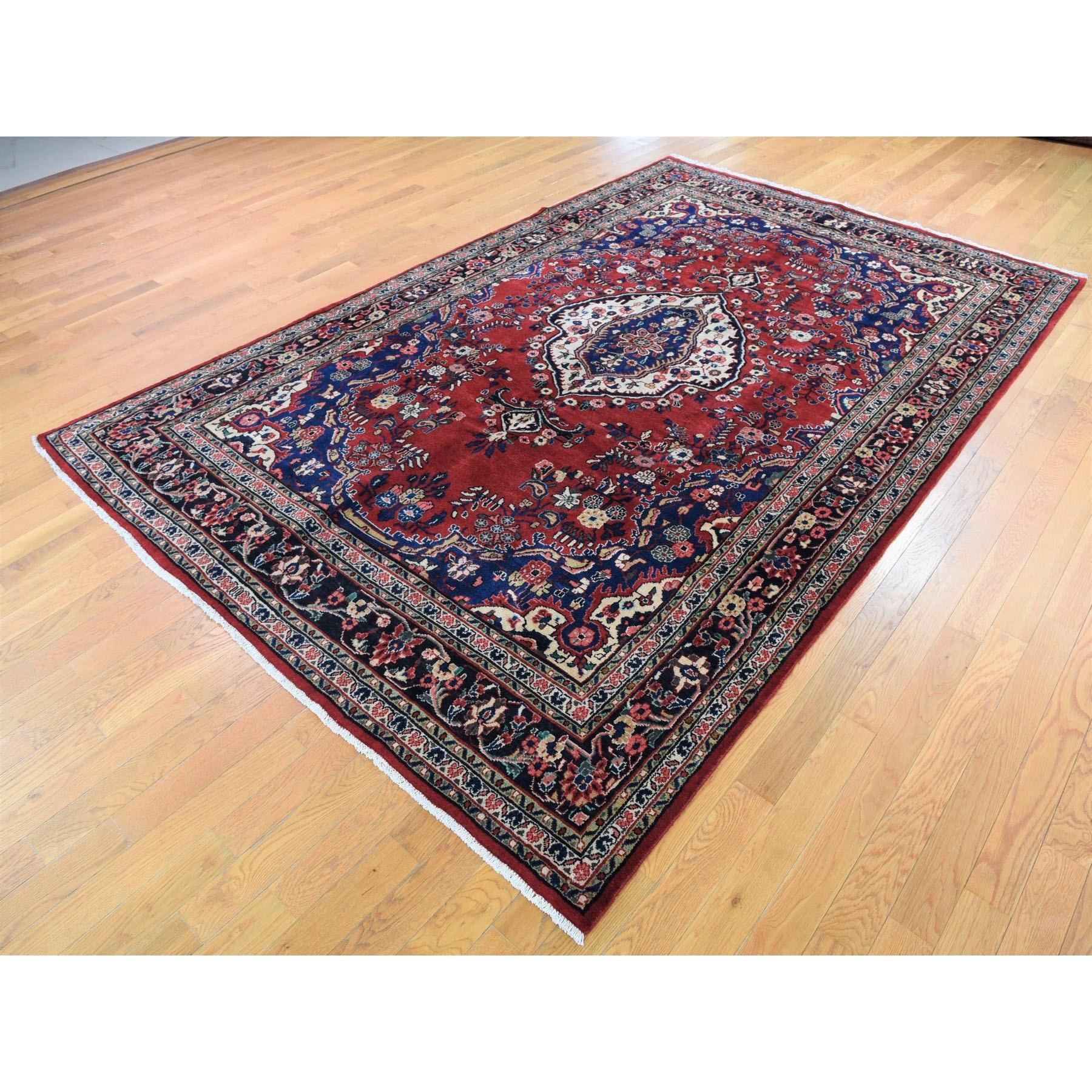Hand-Knotted Red Persian Bibikabad Exc Condition Pure Wool Hand Knotted Rug, 6'8