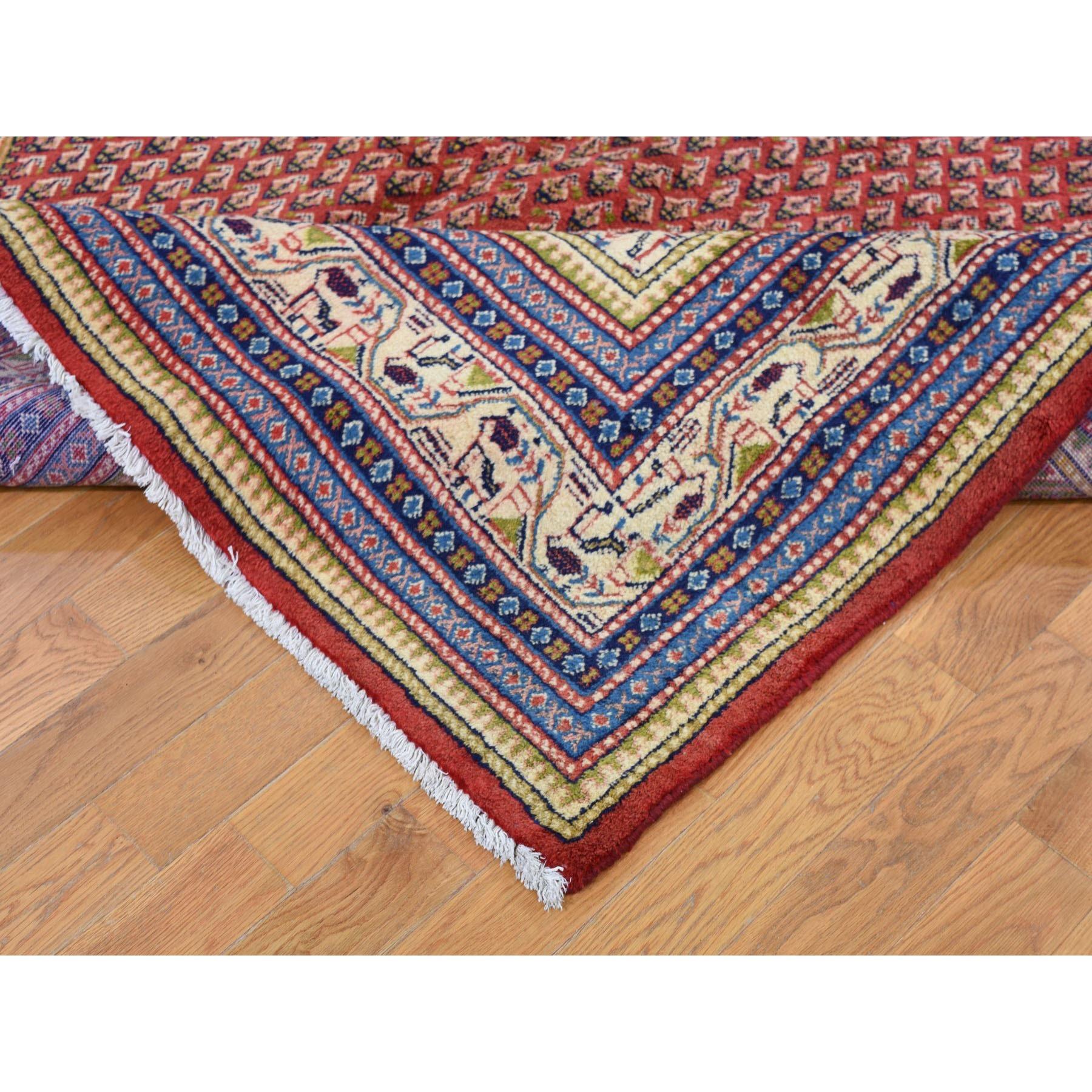 Roter persischer Sarouk Mir Vollflor Reine Wolle Kleines Design Handgeknüpfter Teppich (Mitte des 20. Jahrhunderts) im Angebot