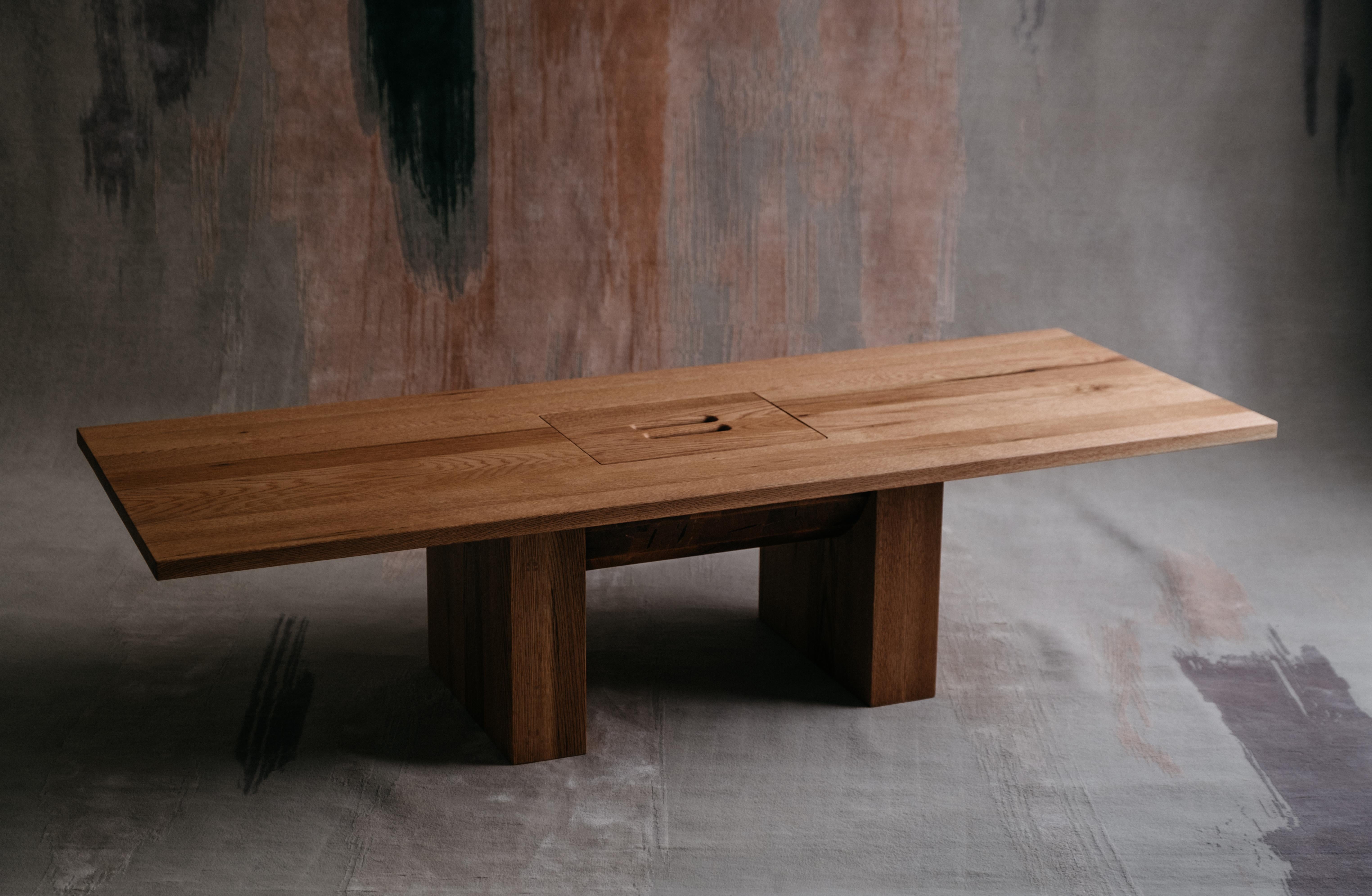 Red oak coffee table by Odami
Dimensions: L 63