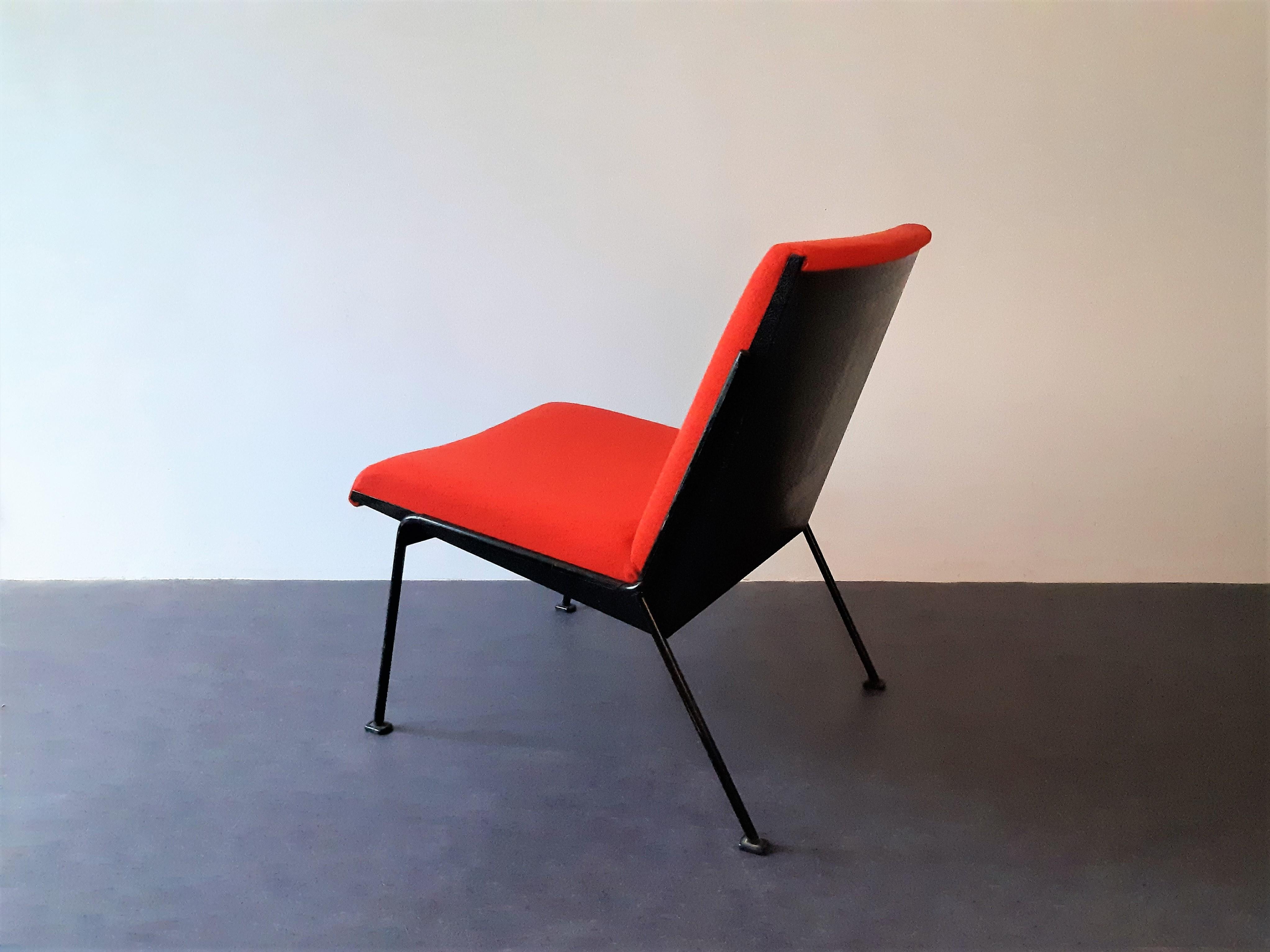 Néerlandais Fauteuil de salon rouge « Oase » de Wim Rietveld pour Ahrend de Cirkel, années 1950 en vente