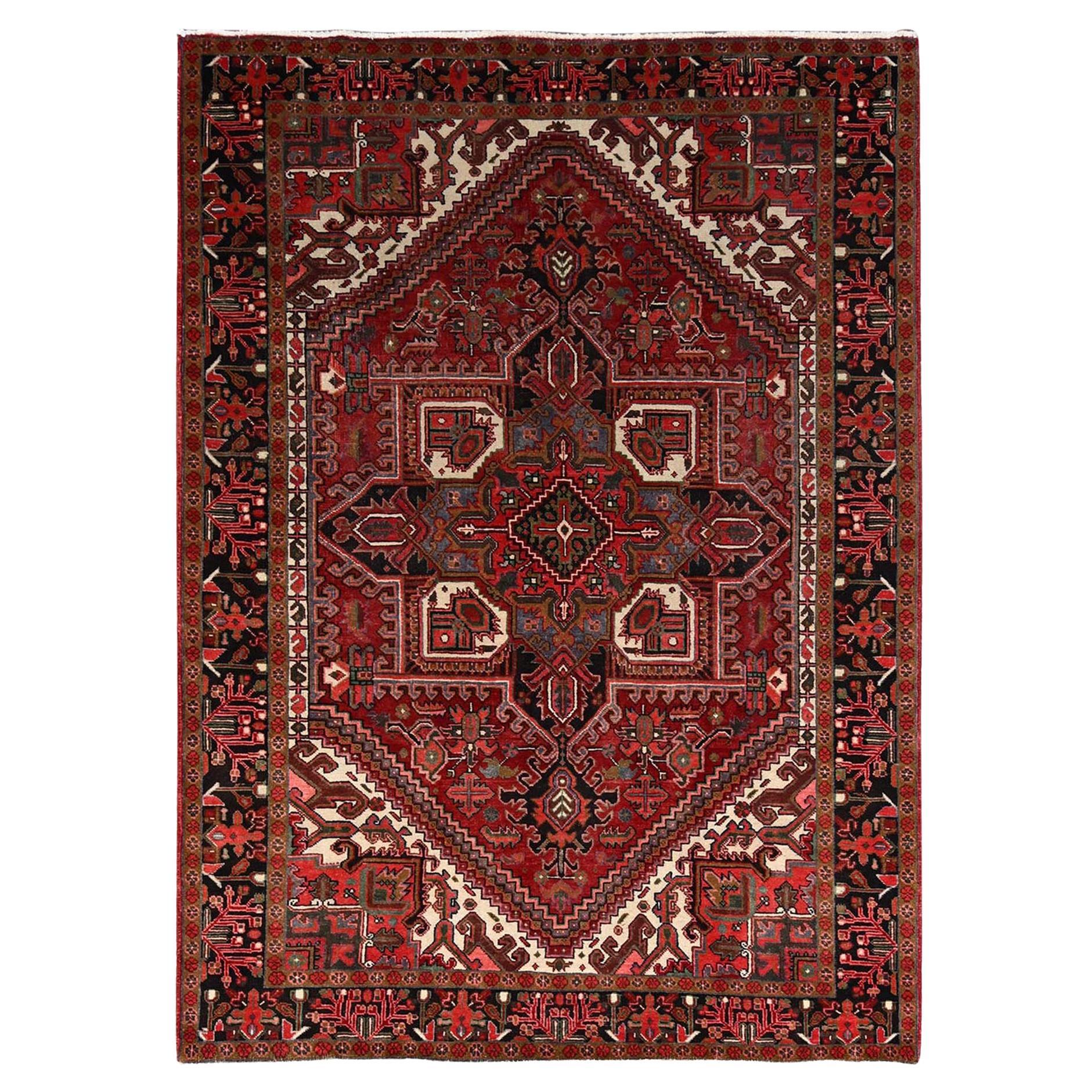 Red Old Persian Heriz Hand knotted Abrash Central Medallion Pure Wool Clean Rug For Sale