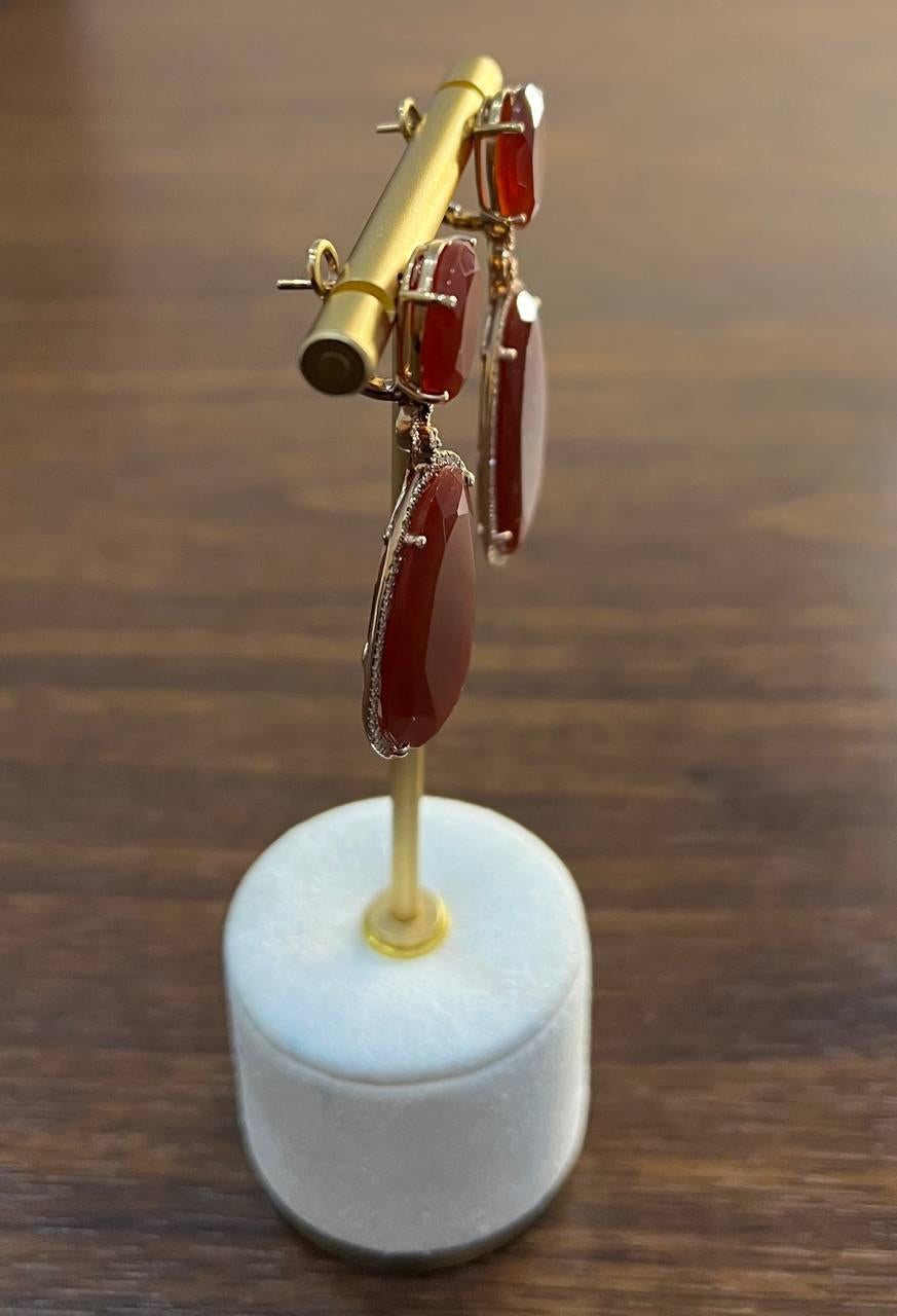 Pendientes de Gota de Oro Amarillo de 14 K con Aureola de Diamantes de Cornalina Naranja Roja en Nuevo estado para la venta en Oakton, VA