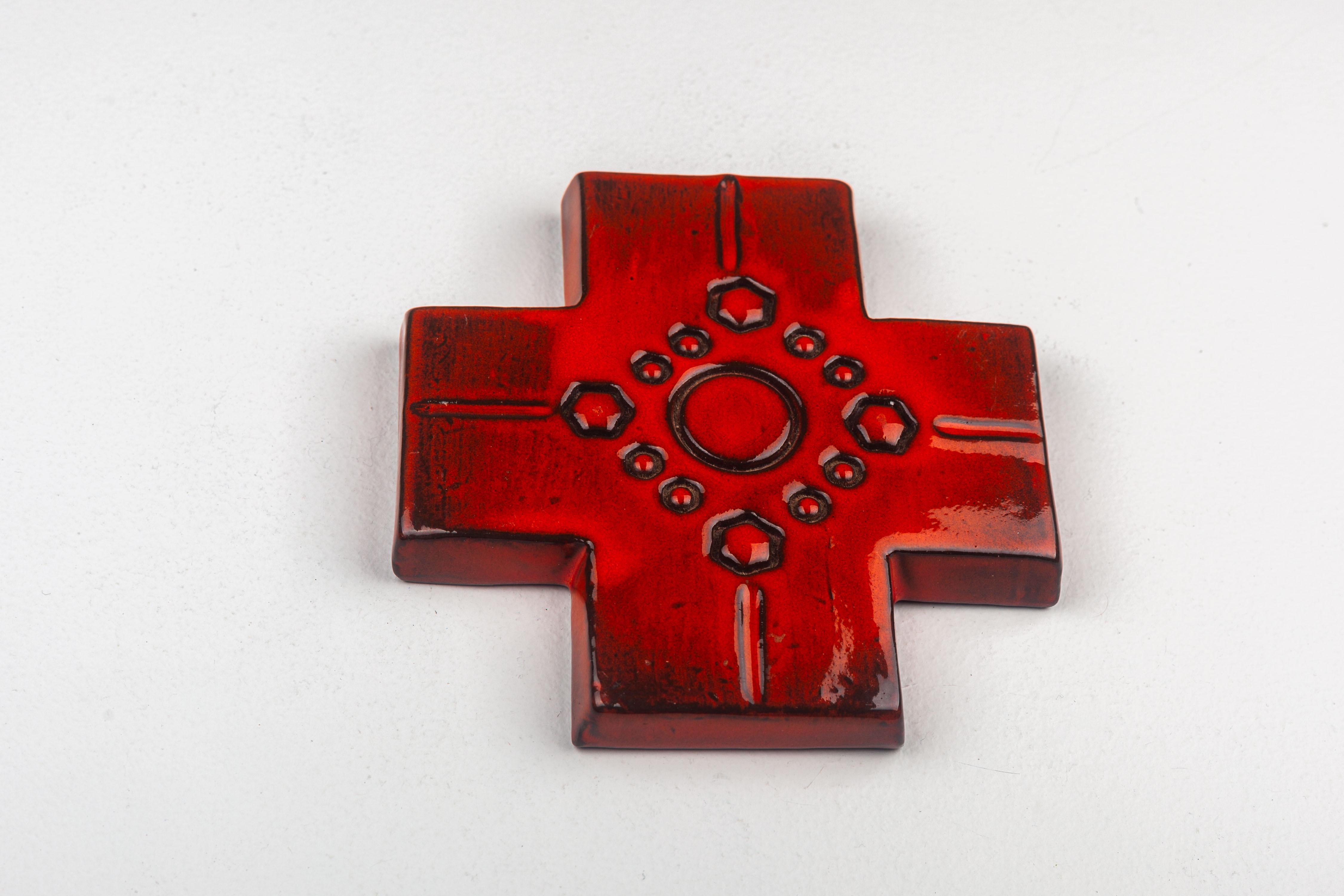 Red-Orange Glossy Ceramic Cross, Symmetrical Design with Circle Embellishments For Sale 2
