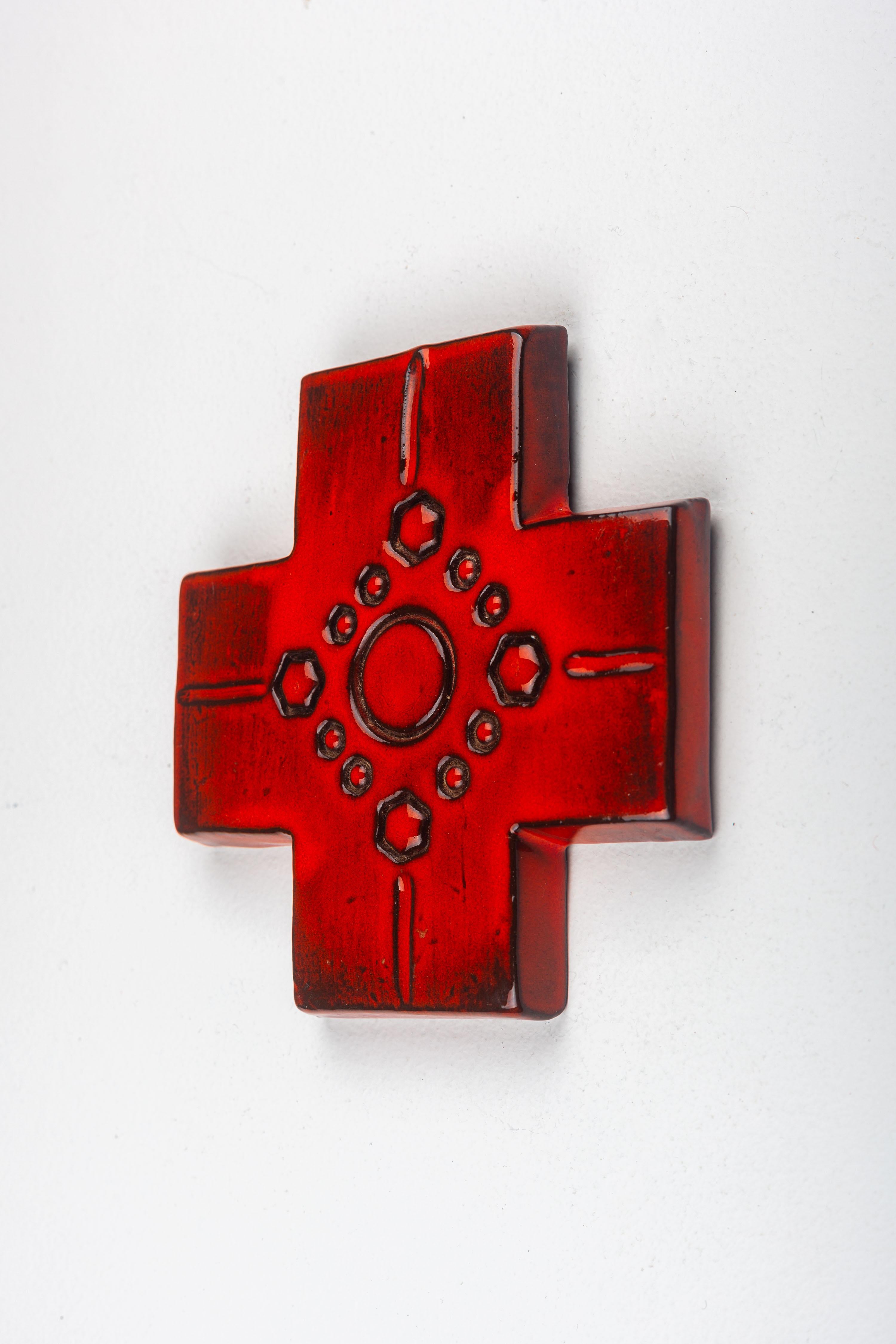 Mid-Century Modern Red-Orange Glossy Ceramic Cross, Symmetrical Design with Circle Embellishments For Sale